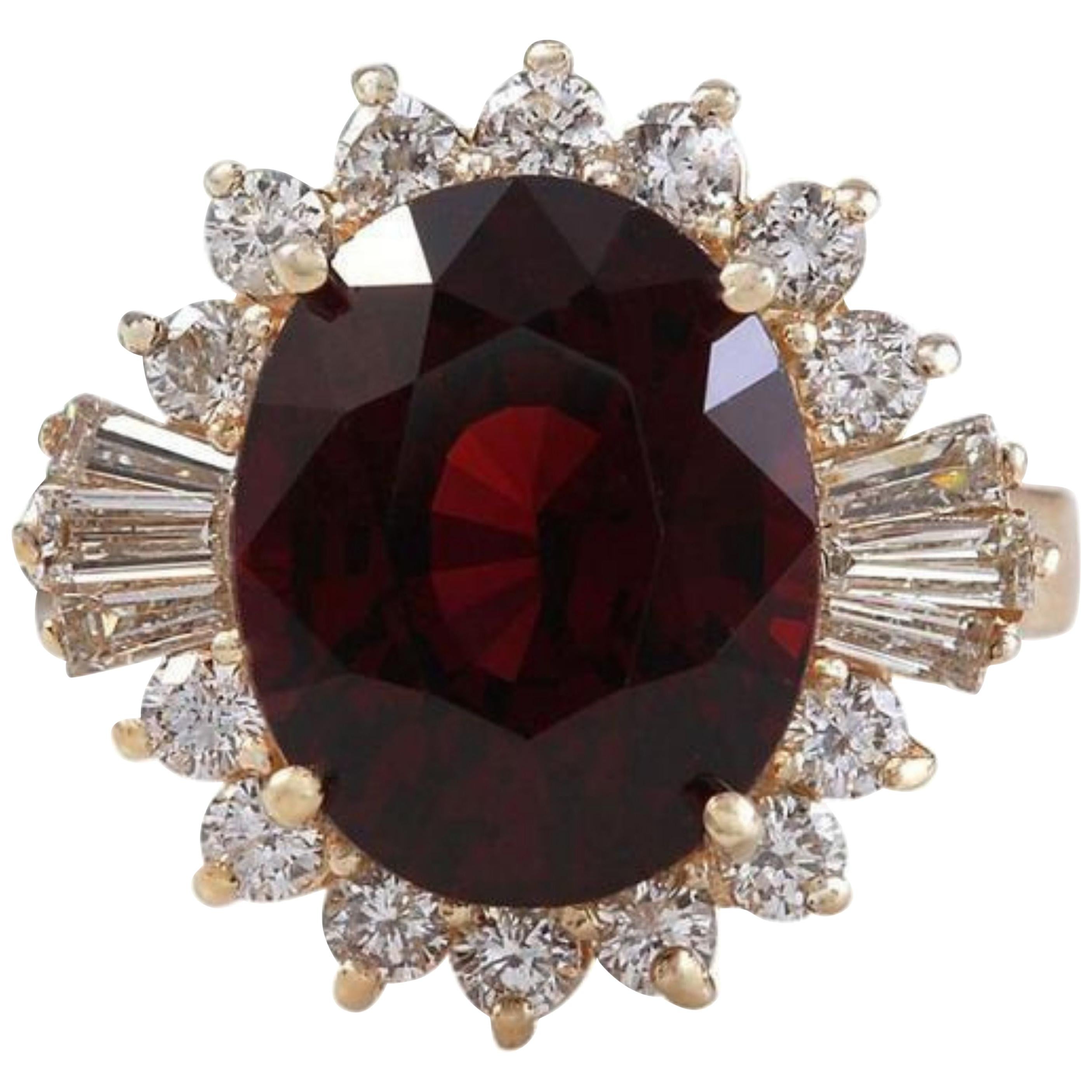 10.10 Carat Impressive Red Garnet and Natural Diamond 14 Karat Yellow Gold Ring For Sale