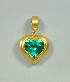 10.10 Carat Natural Colombian Heart Emerald Certified Gold Pendant