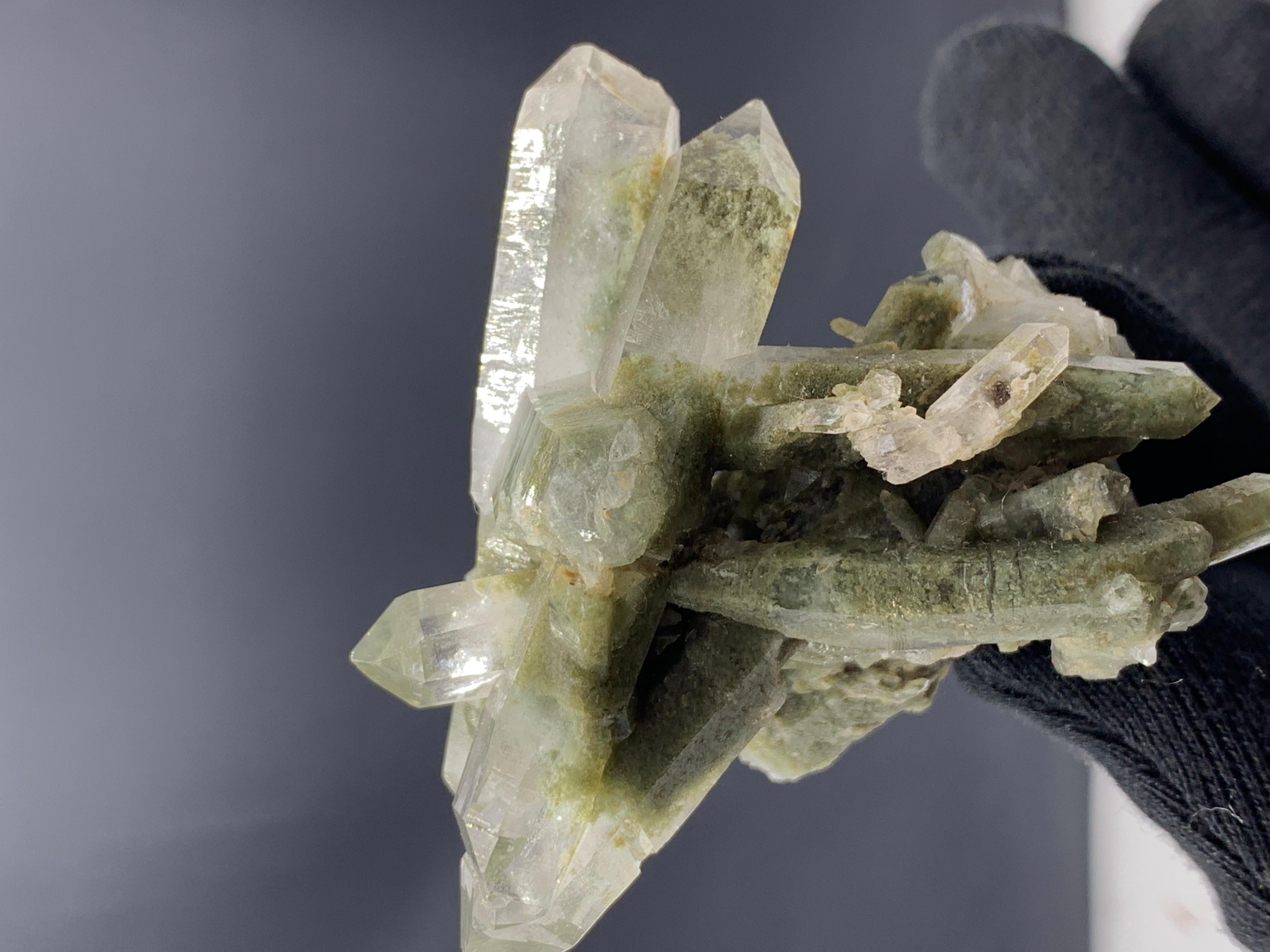 Pakistani 101.29 Gram Lovely Quartz Crystals From Skardu, Pakistan  For Sale