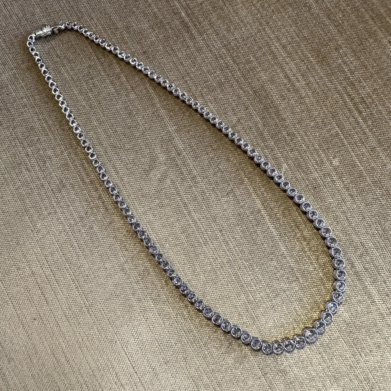 10.13 cttw Collar de Tenis Graduado de Diamantes Naturales en Platino 16.75