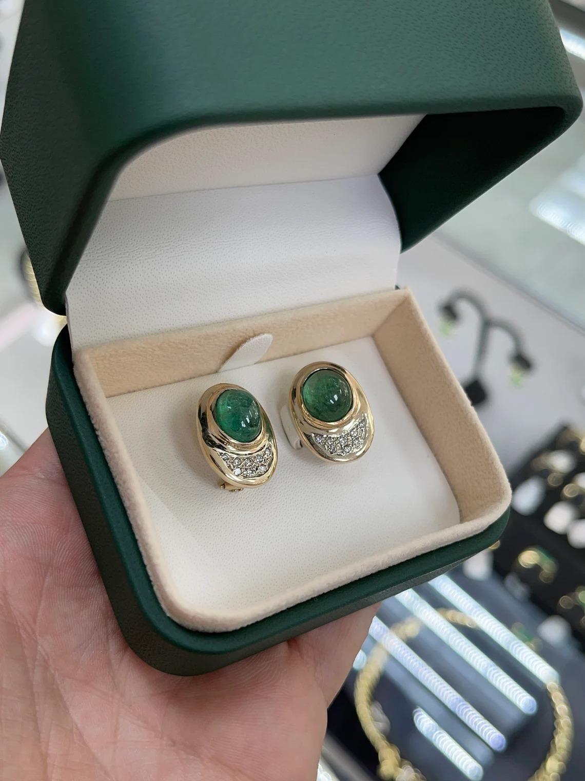 Women's 10.14tcw 14K Oval Cabochon Cut Emerald & Diamond Accent Vintage Clip On Earrings For Sale