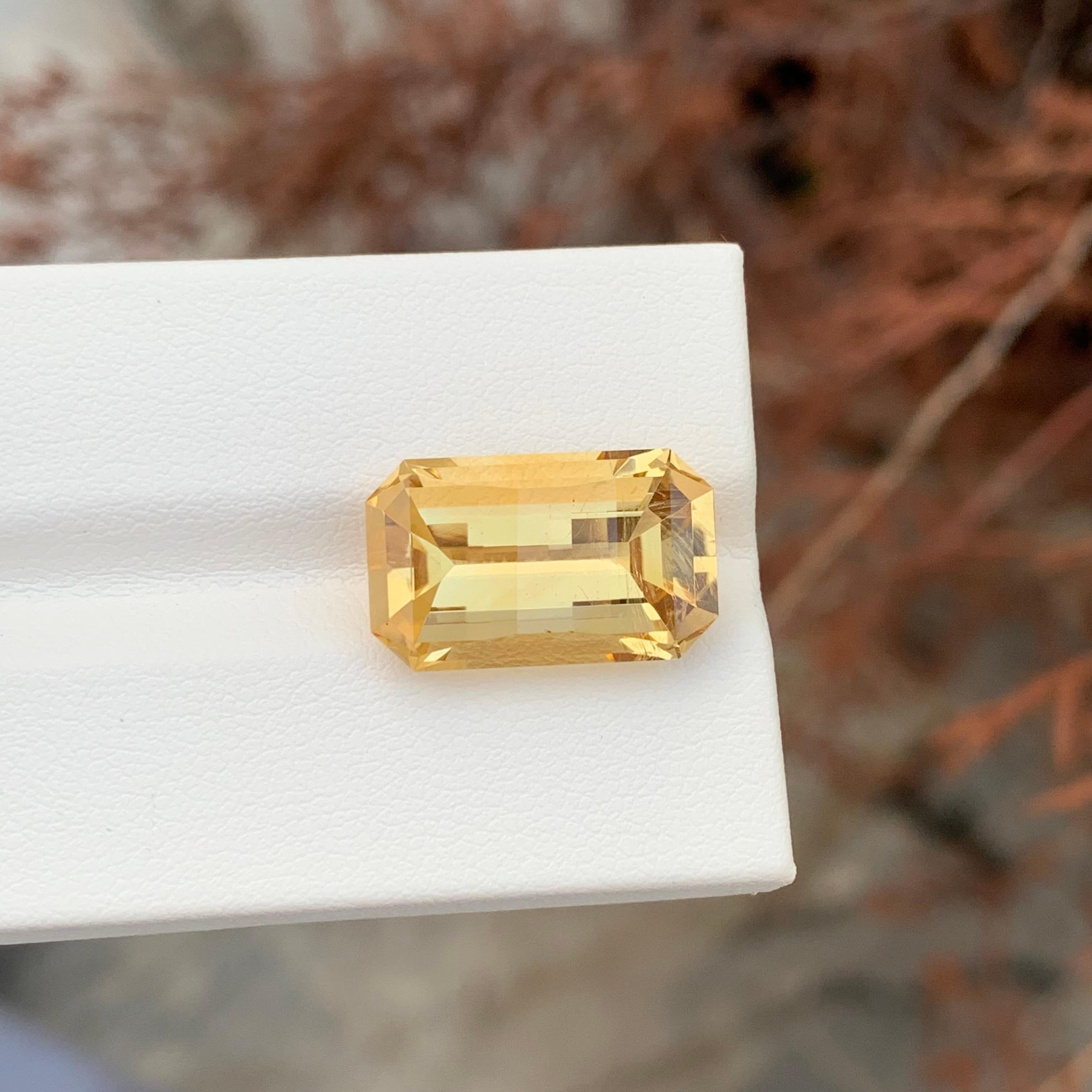 Pierre précieuse naturelle jaune non sertie de 10,15 carats, taille pixelisée en vente 4