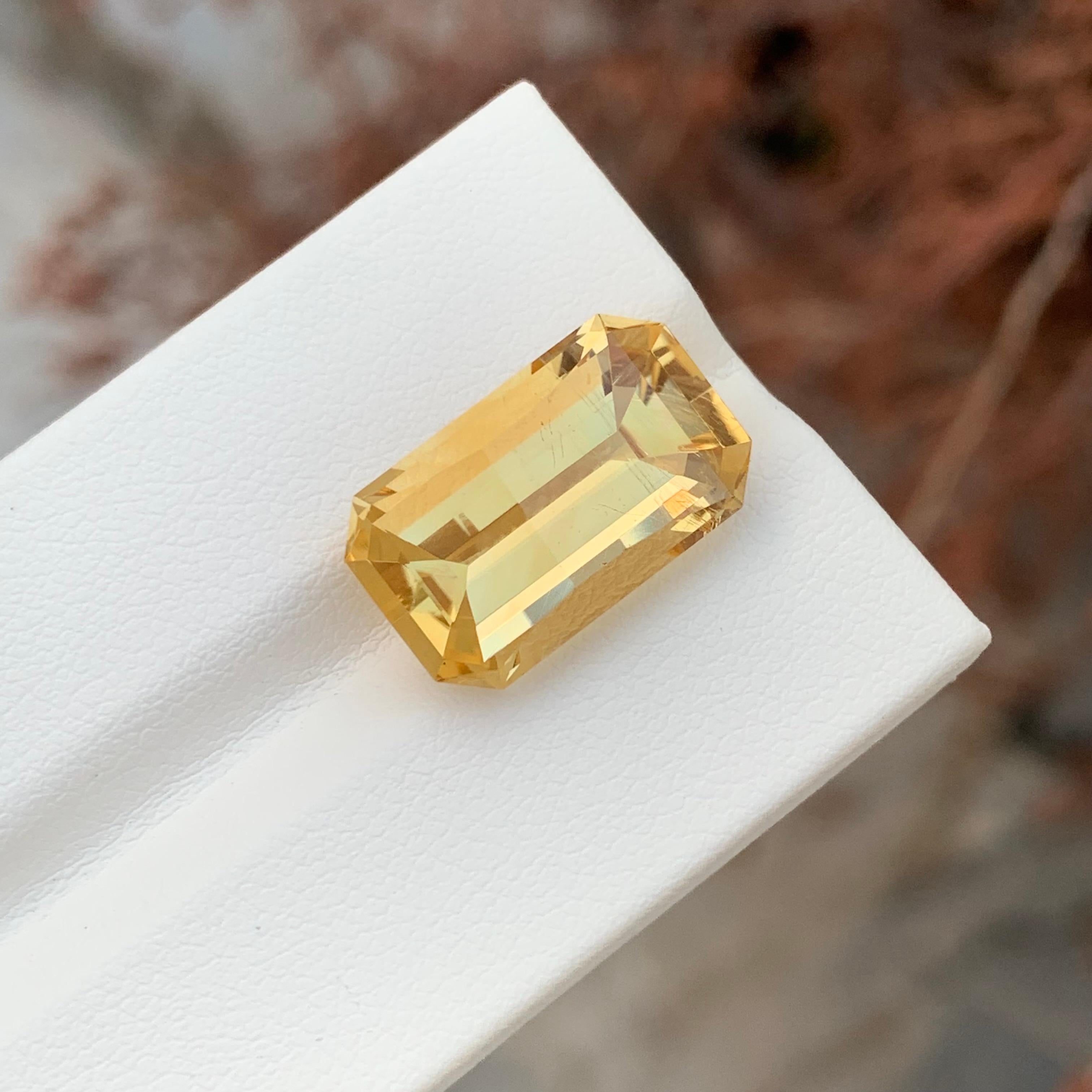 Arts and Crafts Pierre précieuse naturelle jaune non sertie de 10,15 carats, taille pixelisée en vente