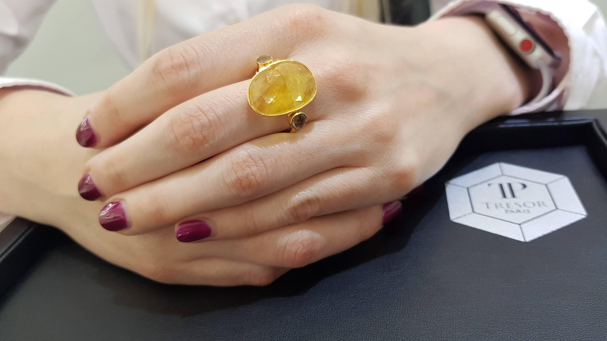 10,15 Karat Rosenschliff Saphir Diamant 18 Karat Gelbgold Kunsthandwerker Ring  (Zeitgenössisch) im Angebot