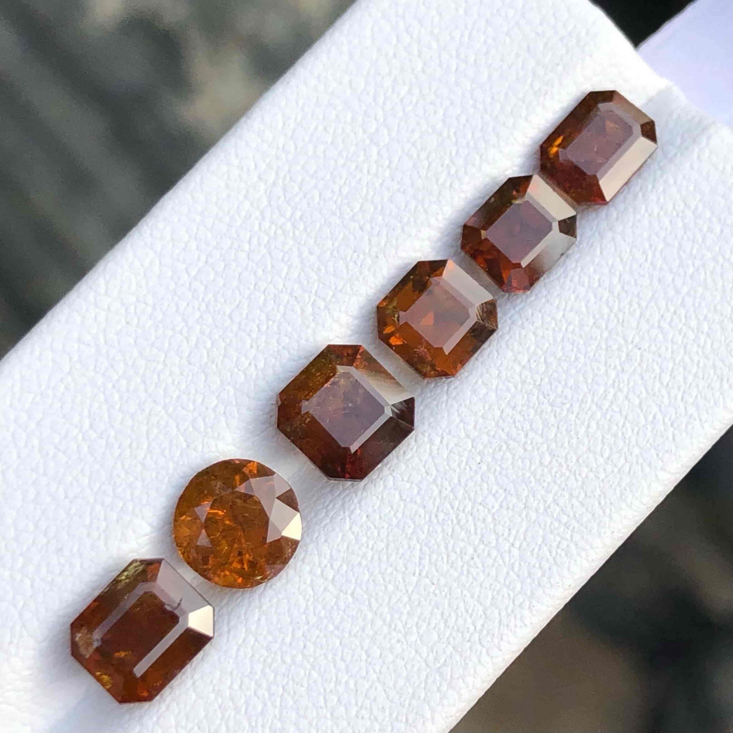 Moderne 10.15 carats Natural Brown Garnet Stones Lot Loose Gemstones From Mali Africa en vente