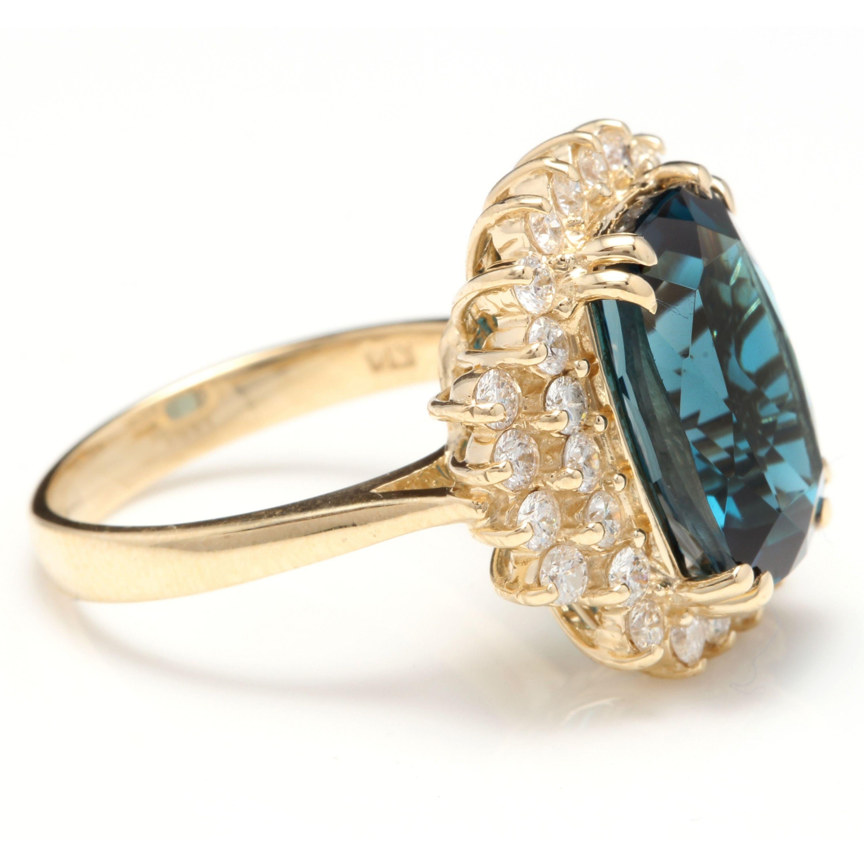 Mixed Cut 10.15 Ct Natural Impressive London Blue Topaz and Diamond 14k Yellow Gold Ring