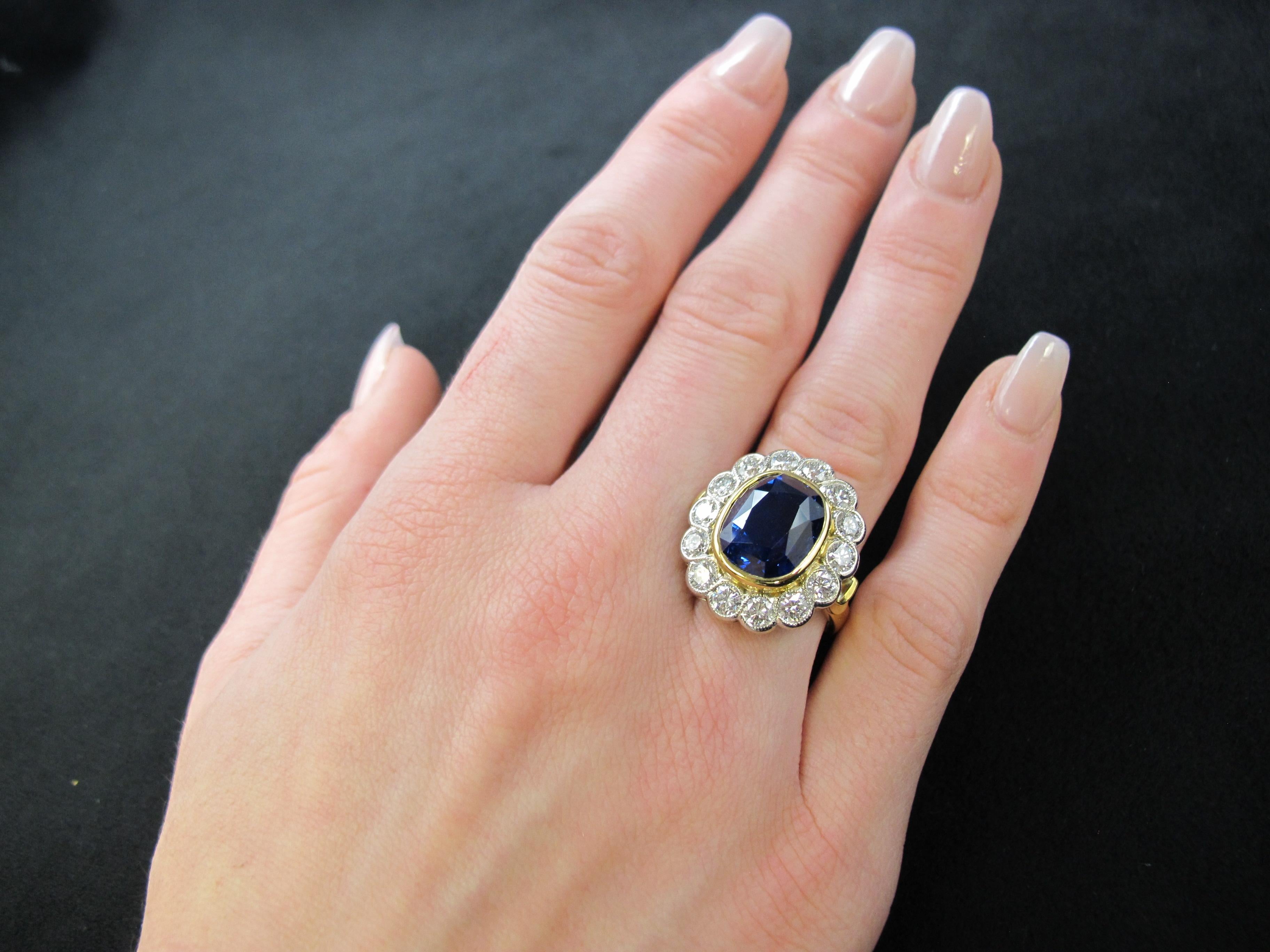 GIA Certified 10.16 Carat Ceylon Blue Sapphire and Diamond Cocktail Ring For Sale 5