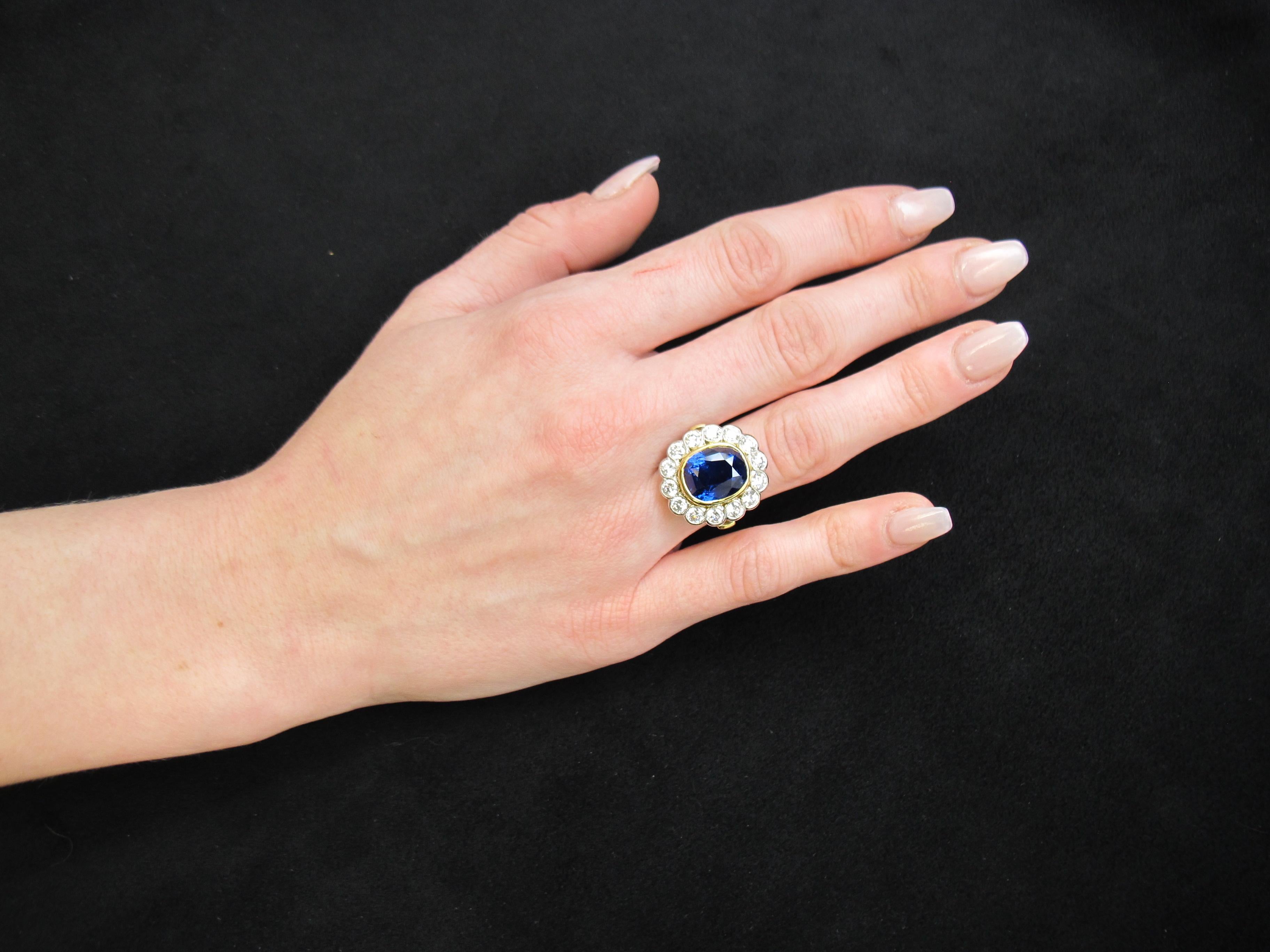 GIA Certified 10.16 Carat Ceylon Blue Sapphire and Diamond Cocktail Ring For Sale 6