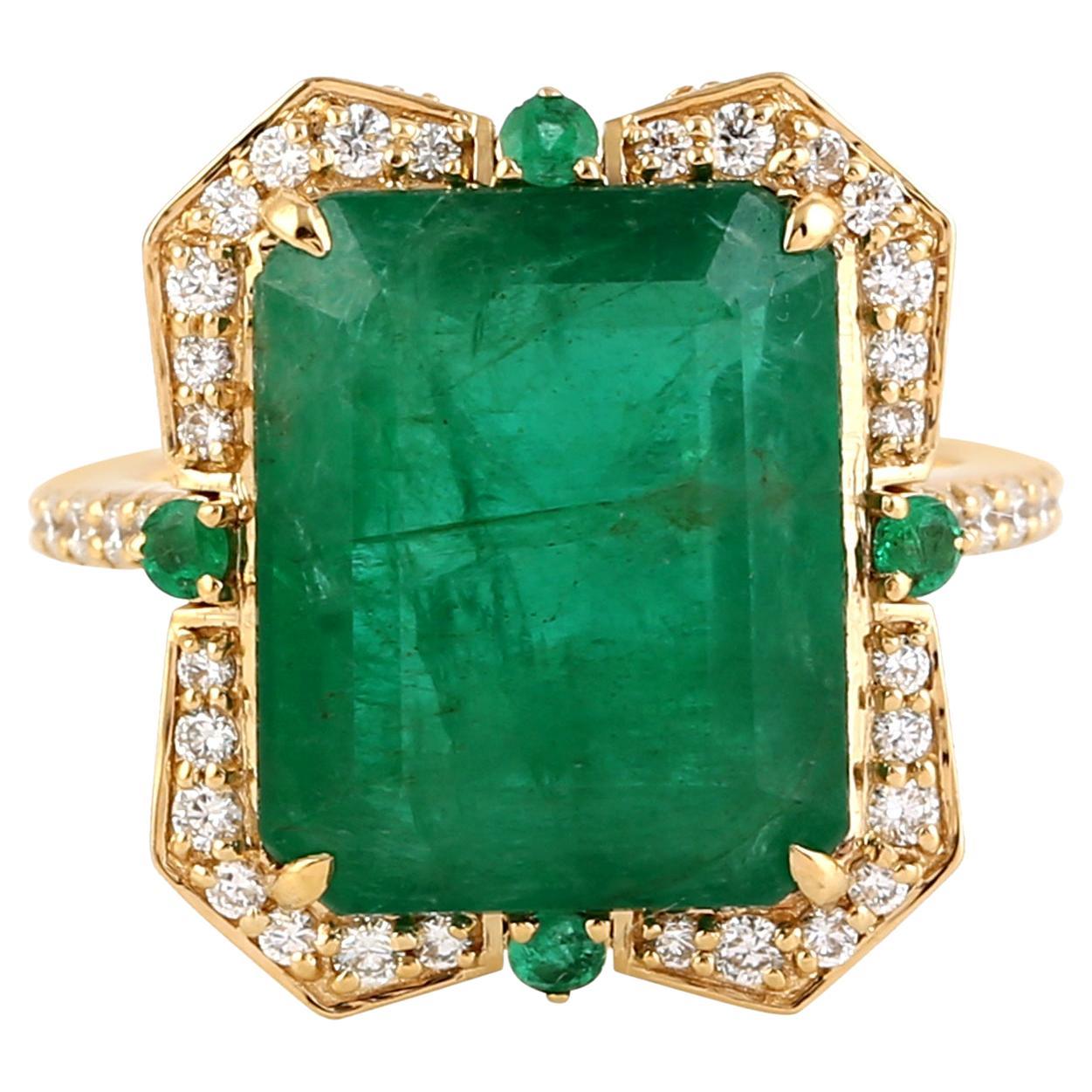 10,16 Karat Smaragd-Diamant-Ring aus 14 Karat Gold im Angebot
