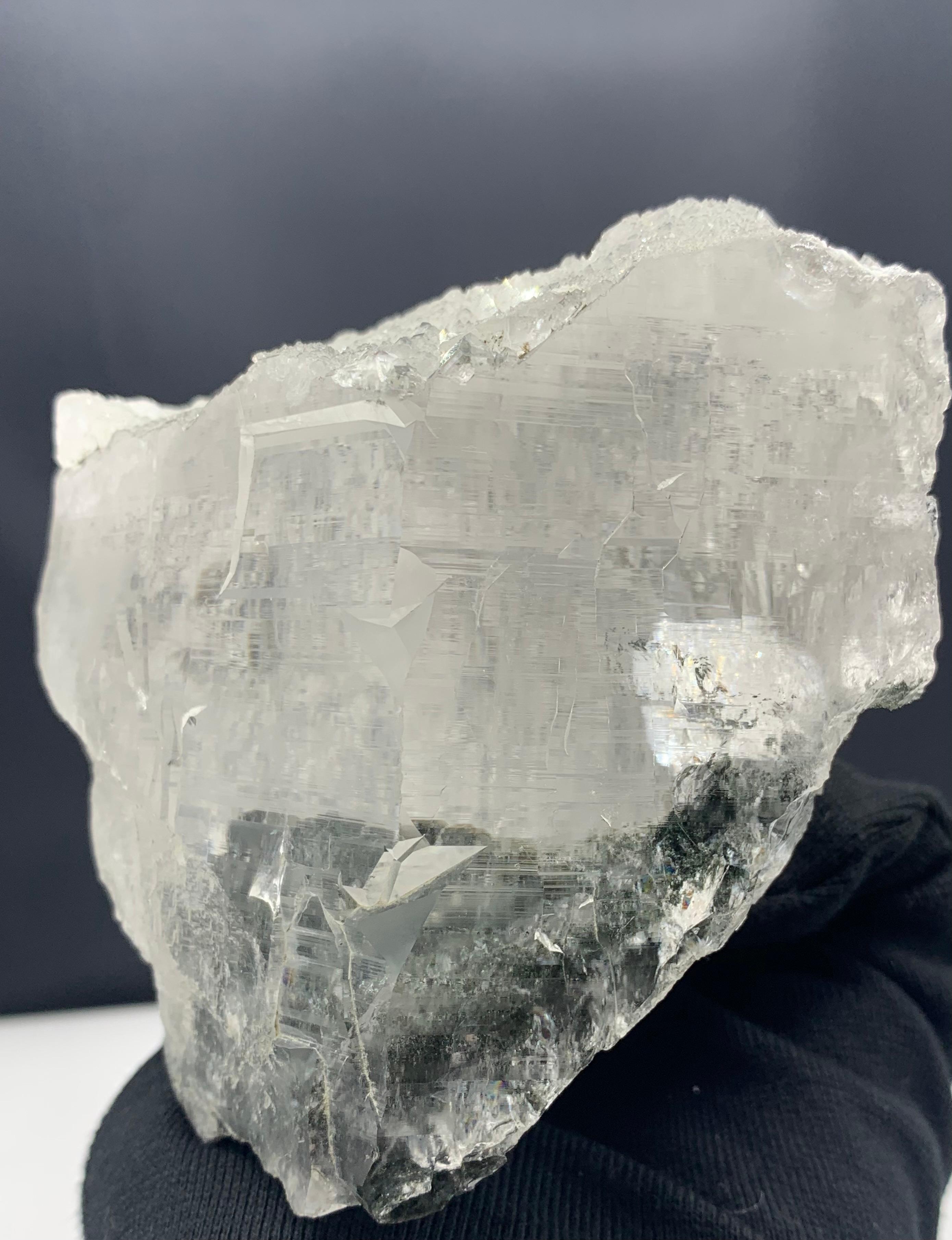 18th Century and Earlier 1017.03 Gram Gigantic Quartz Crystal From Skardu, Pakistan  For Sale