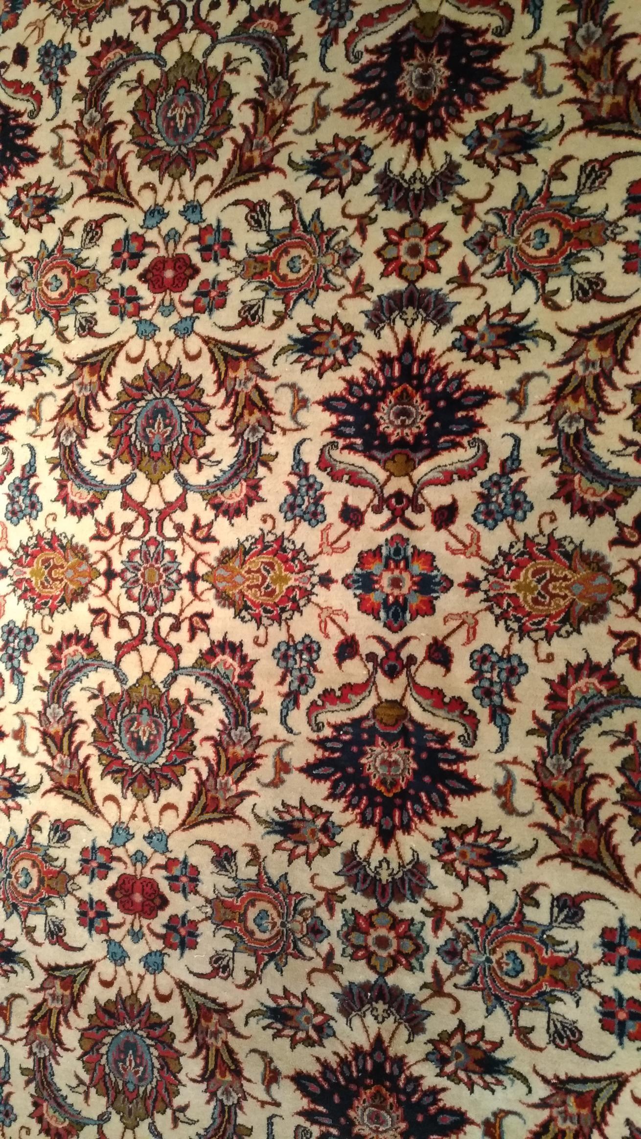 1018 - Beautiful Very Fine Isfahan Carpet, Hand-Knotted For Sale 4