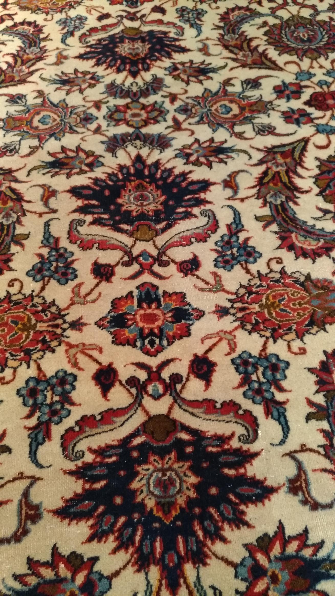 Wool 1018 - Beautiful Very Fine Isfahan Carpet, Hand-Knotted For Sale