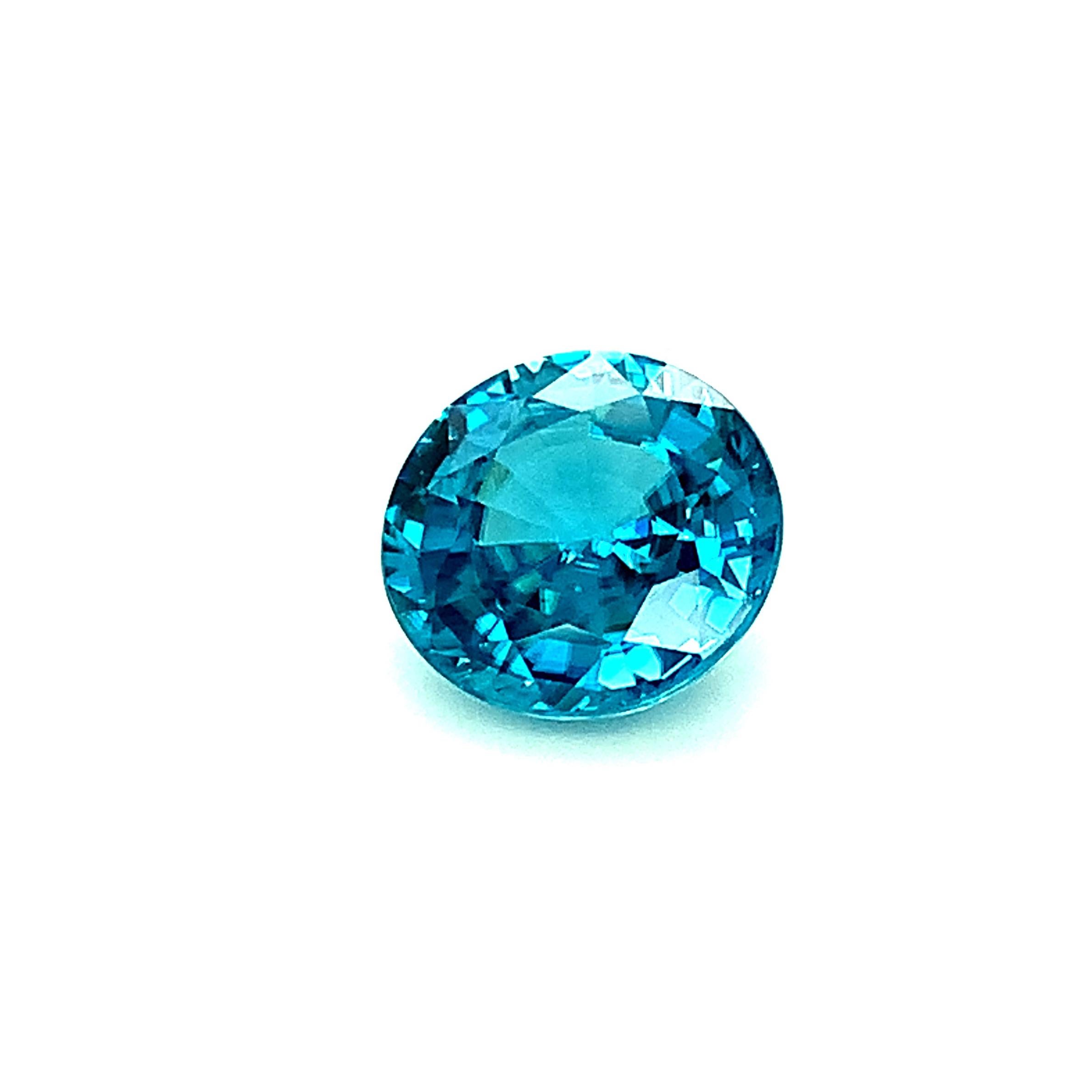 10.18 Carat Round Blue Zircon, Unset Loose Gemstone   For Sale 1