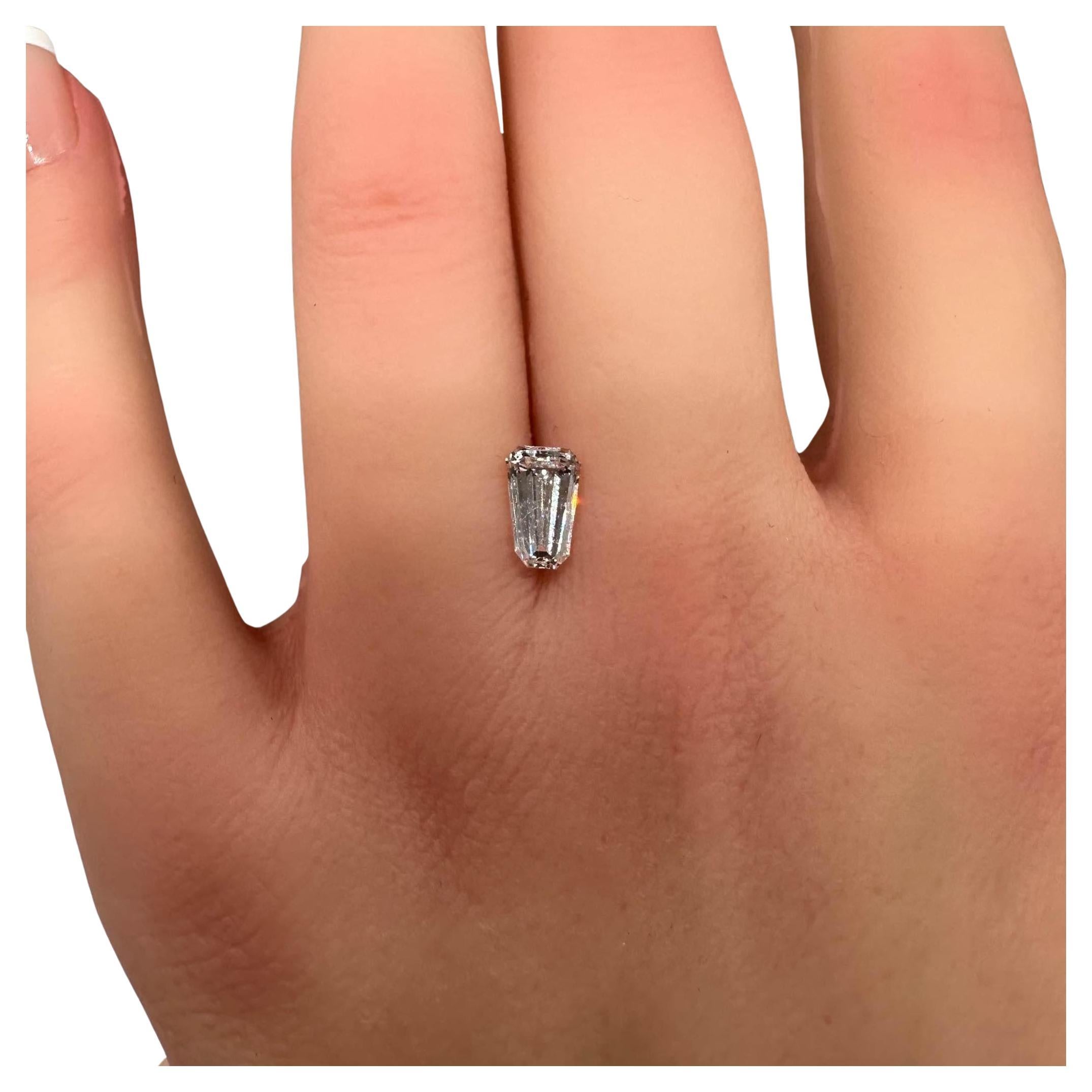 1.01ct D SI1 Eye Clean Natural Shield Cut Diamond - GIA Certified