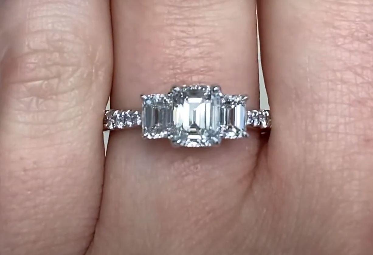 1.01ct Emerald Cut Diamond Engagement Ring, 18k White Gold For Sale 1