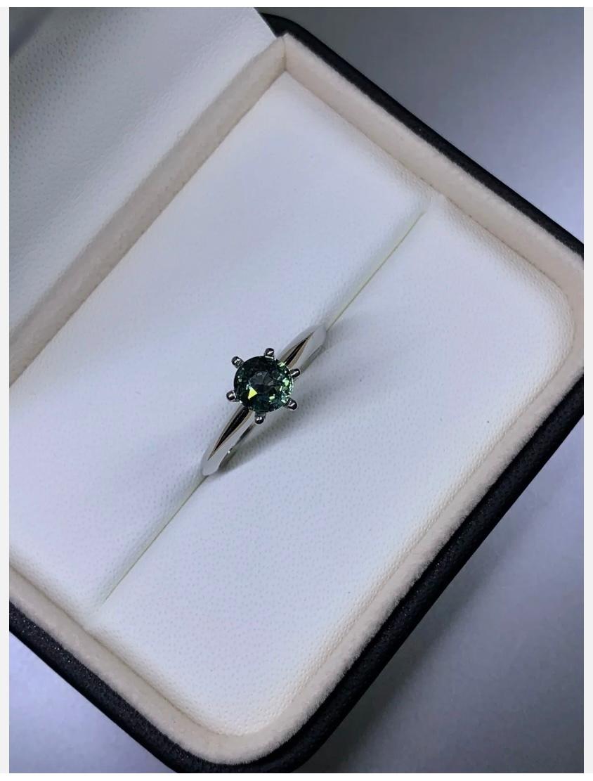 1.01ct Teal Sapphire Solitaire Engagement Ring In 18ct White Gold In New Condition For Sale In London, GB