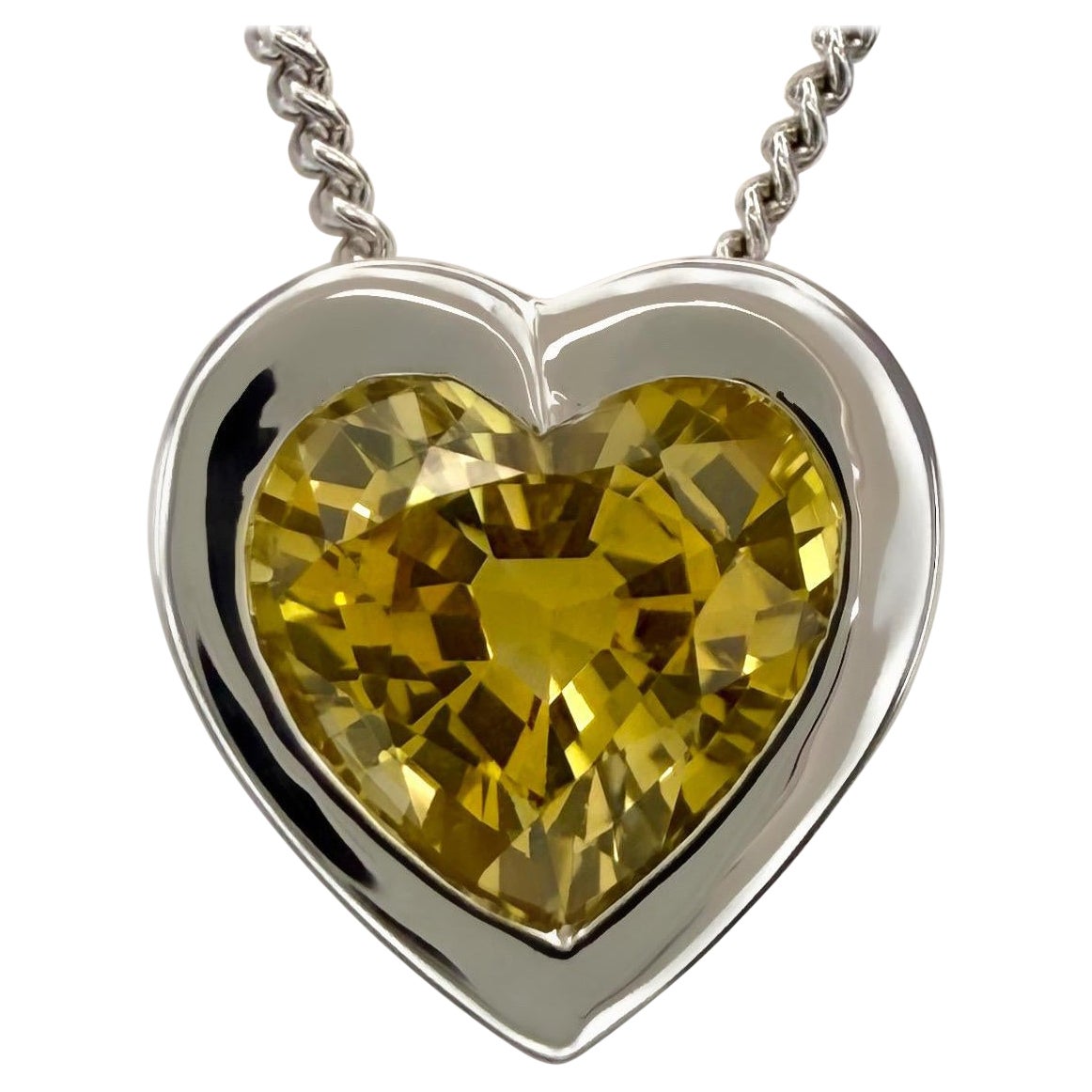 1.01ct Vivid Yellow Ceylon Sapphire or blanc 18k Heart Cut Rubover Pendentif en vente