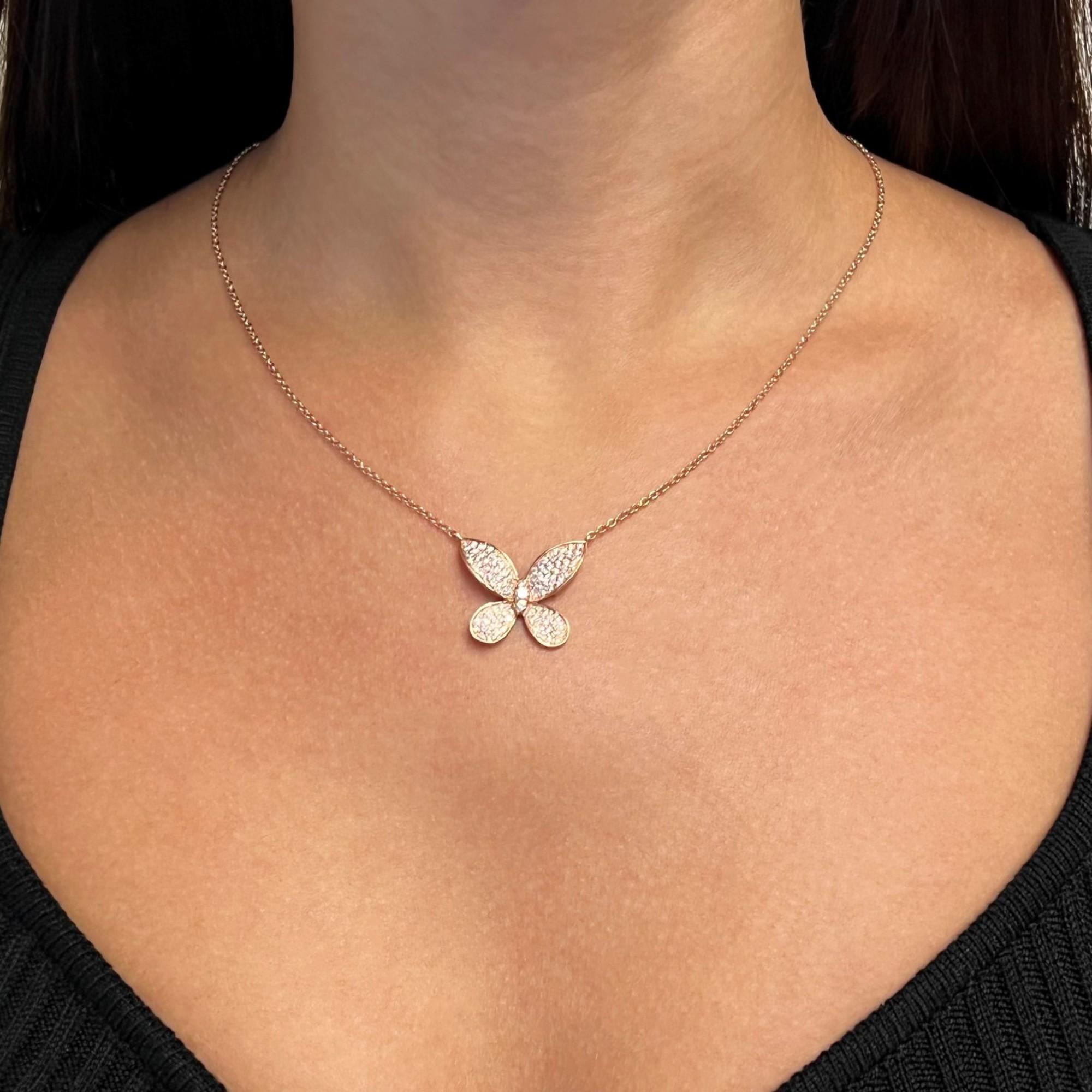 Women's 1.01cttw Pave Set Round Cut Diamond Butterfly Pendant Necklace 18K Rose Gold For Sale