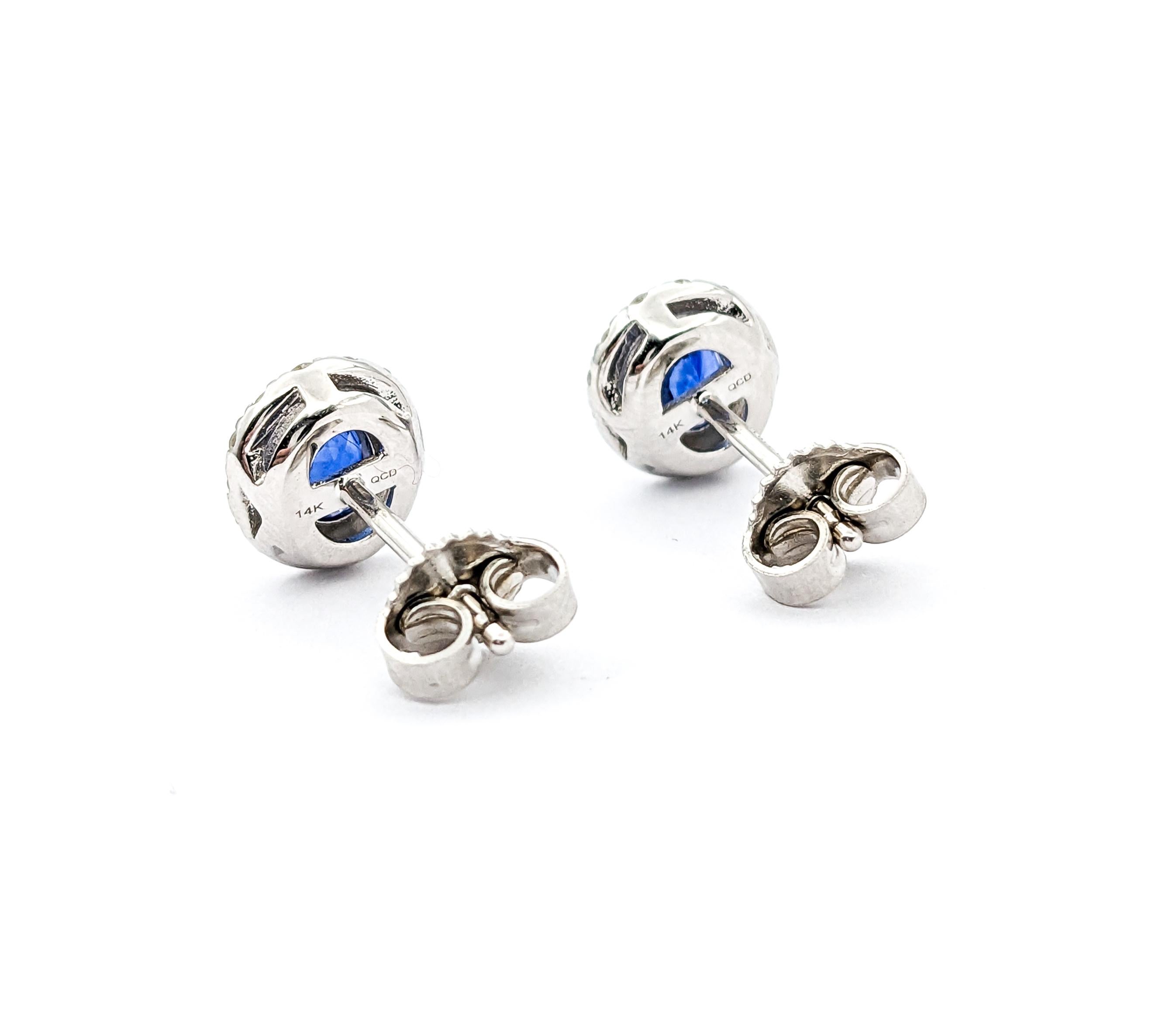 Contemporary 1.01ctw Blue Sapphire & Diamond Stud Earrings In white Gold For Sale
