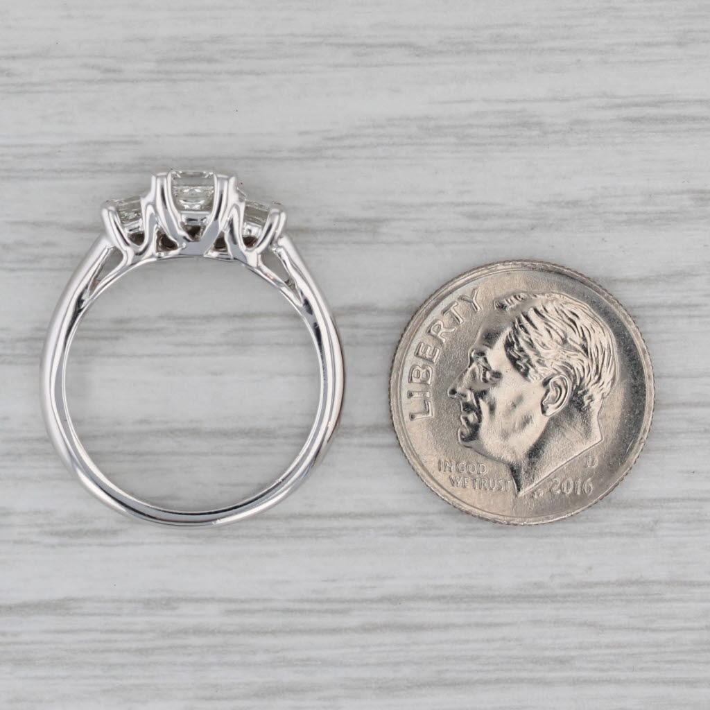 1,01 Karatw Prinzessin Diamant 3-Stein Verlobungsring 14k Weißgold Größe 6,25 im Angebot 2