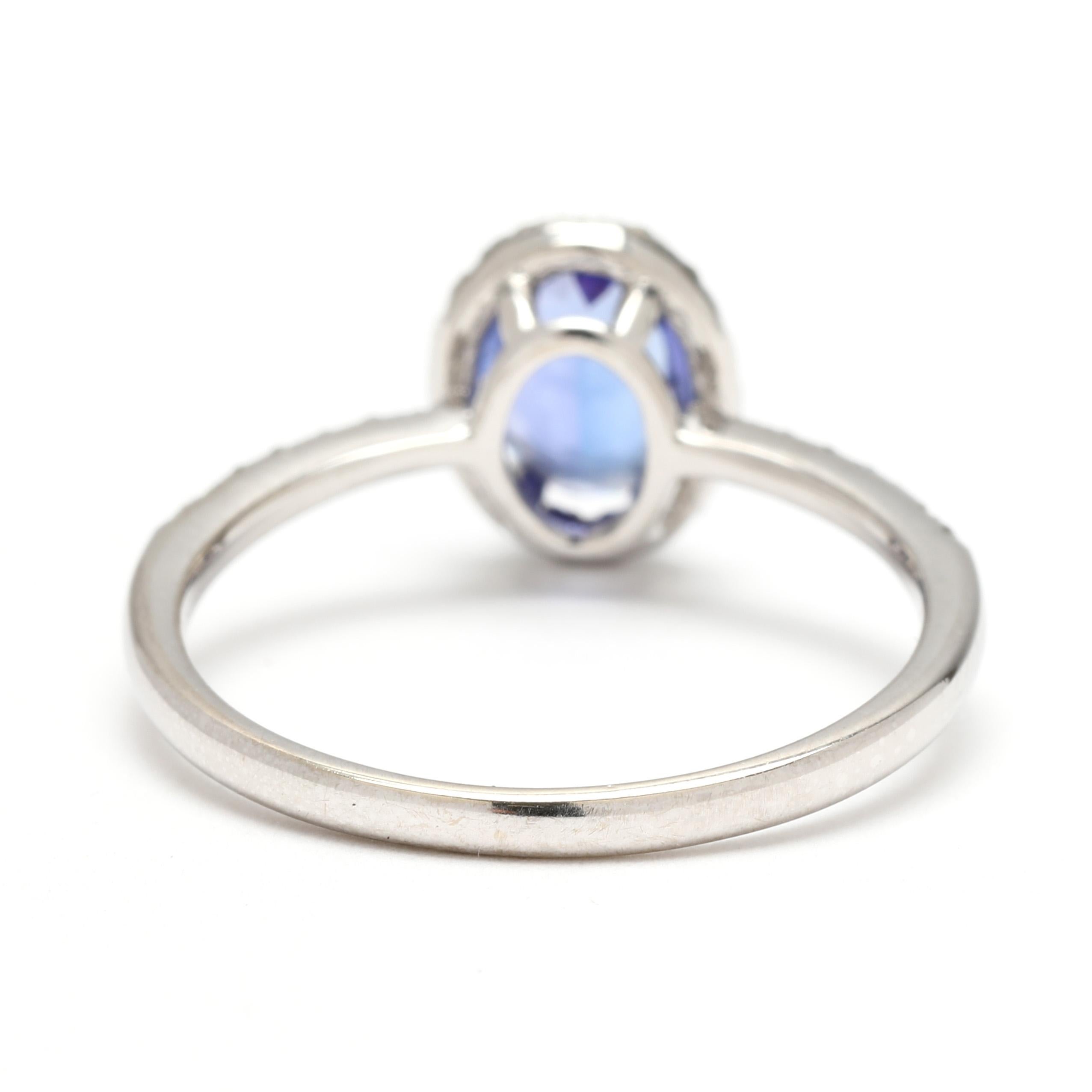 Anillo de compromiso con halo de tanzanita y diamantes de 1,01 ctw, oro blanco de 14k, talla 7 Corte oval en venta