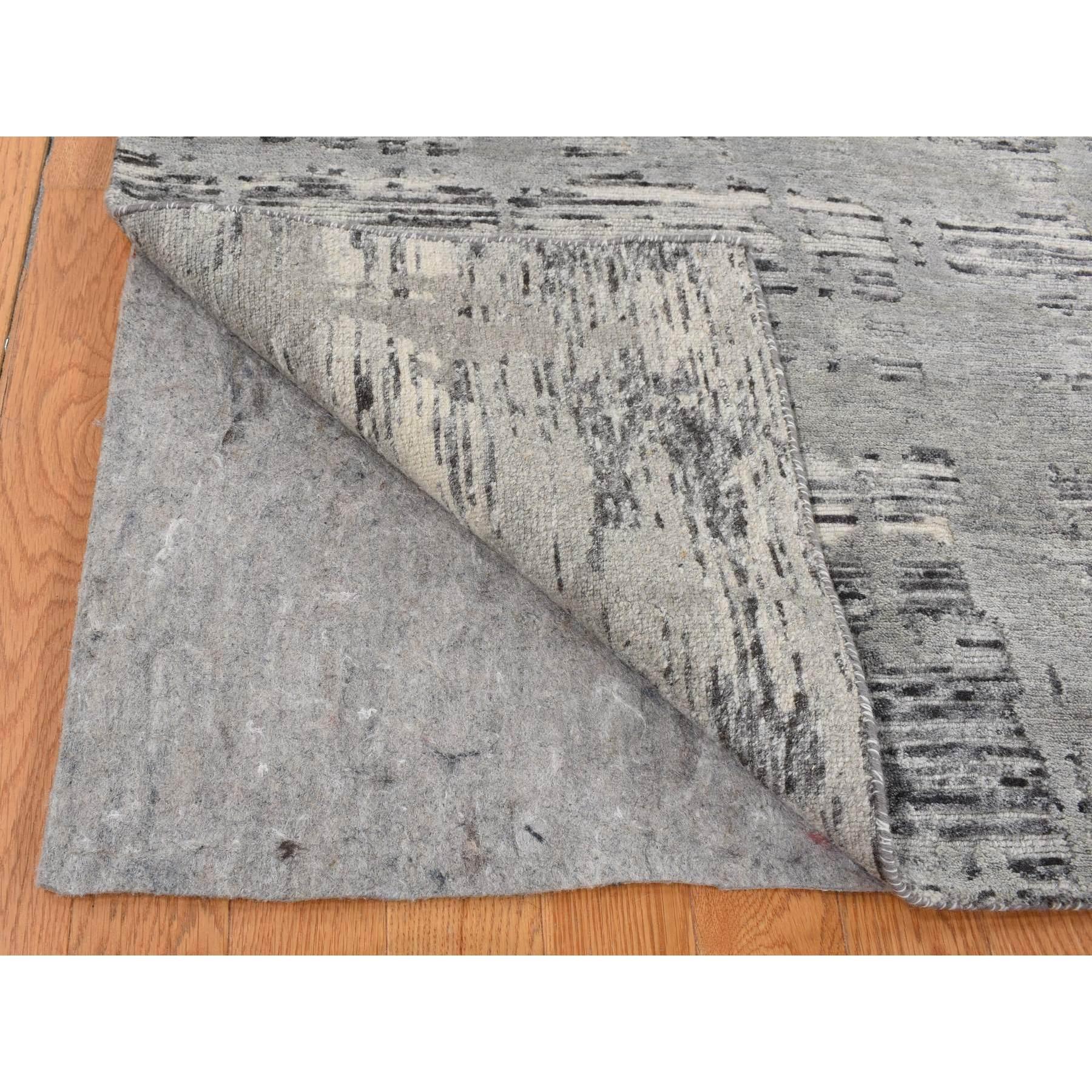 Hand-Knotted 10'1