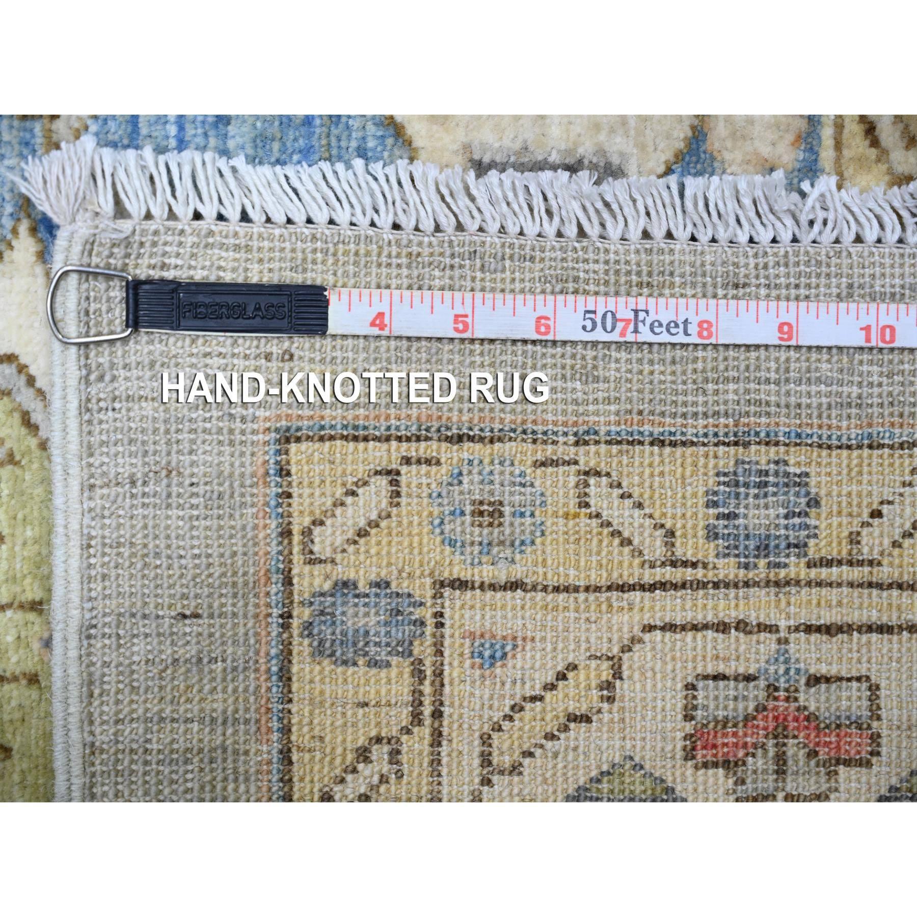Tapis médaillon Peshawar Bakshaish en laine naturelle grise nouée à la main 10'1