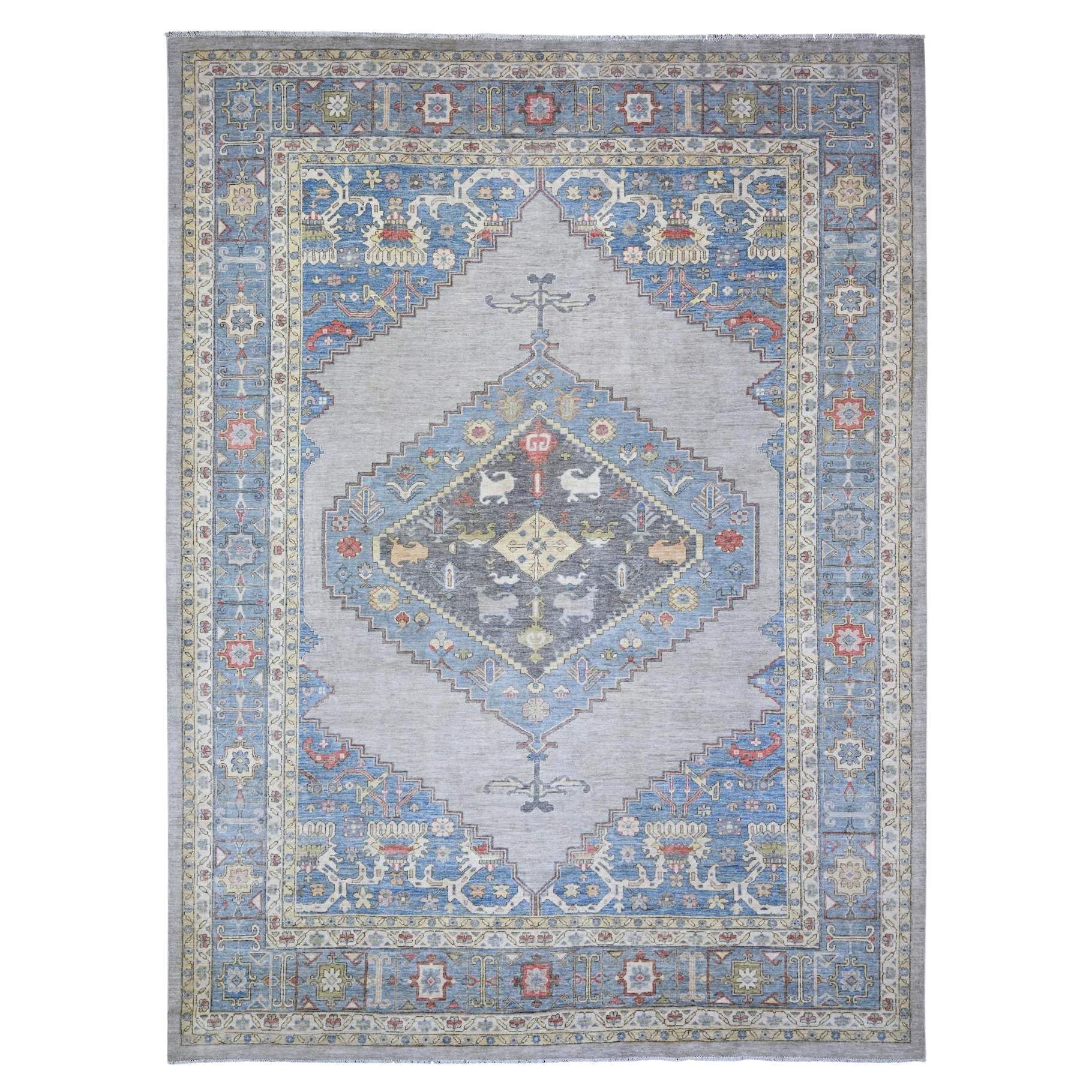 Tapis médaillon Peshawar Bakshaish en laine naturelle grise nouée à la main 10'1"x13'