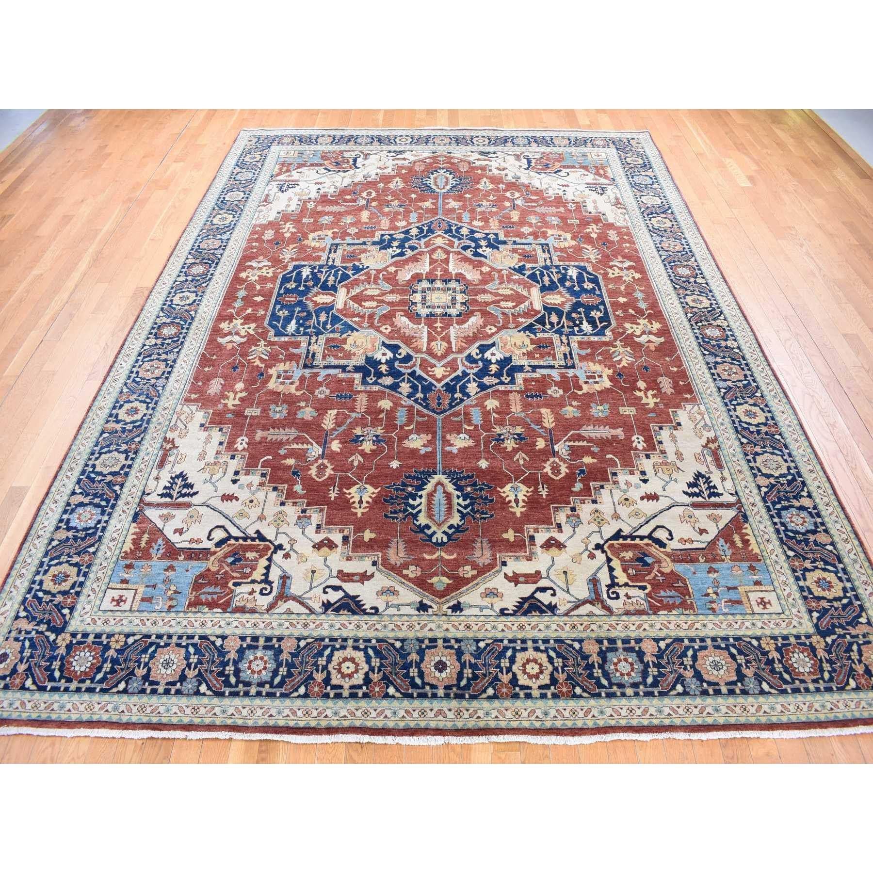 Rojo Sangría, Recreación Heriz Anticuada con Diseño de Grandes Medallones, Lana Pura Anudada a Mano, Alfombra Oriental
Materiales primarios: Lana
Látex: Sin pelo 
altura: 0,25 Pulgadas
Estilo: Tradicional
Color principal: Rojo
Colores secundarios: