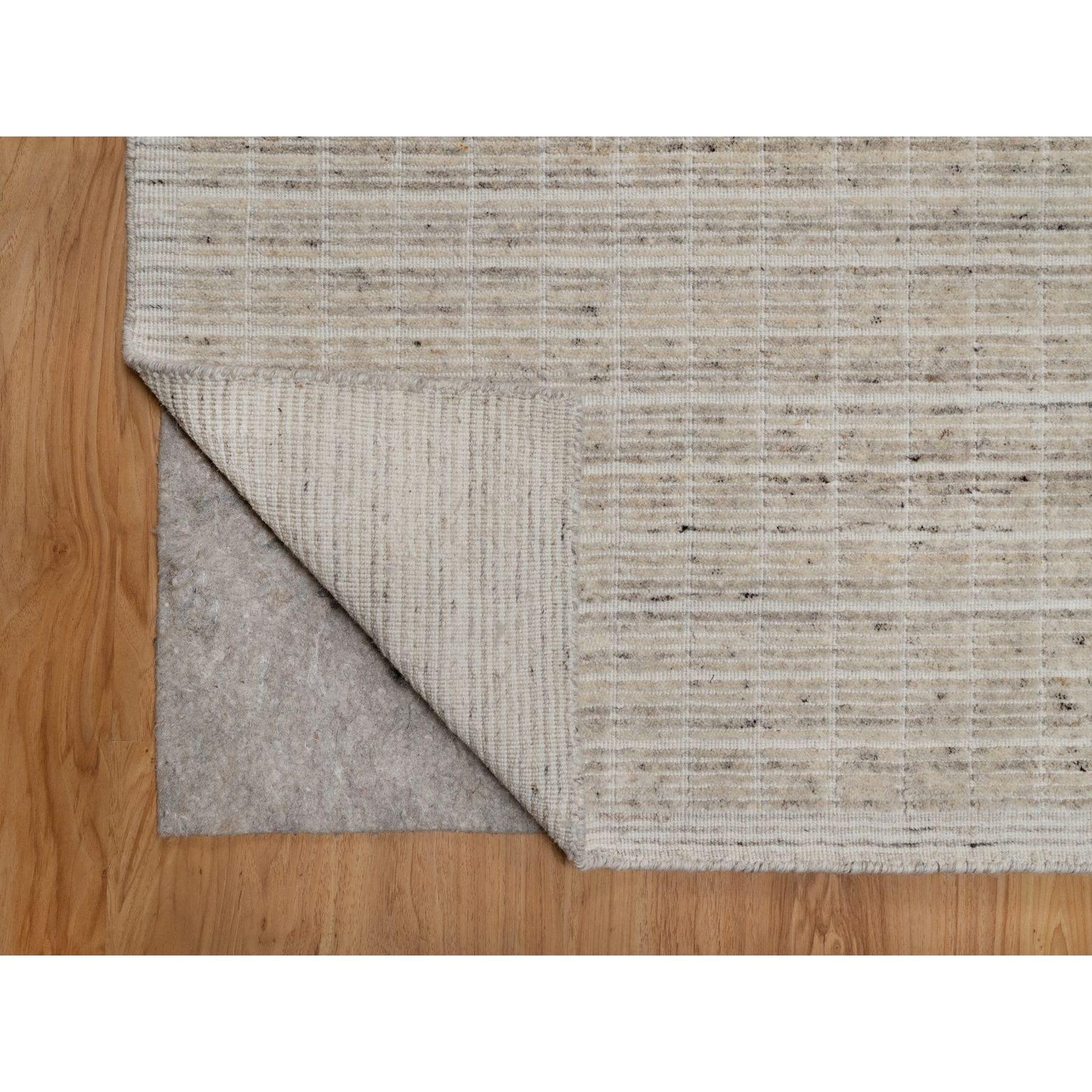 Hand-Woven 10'1