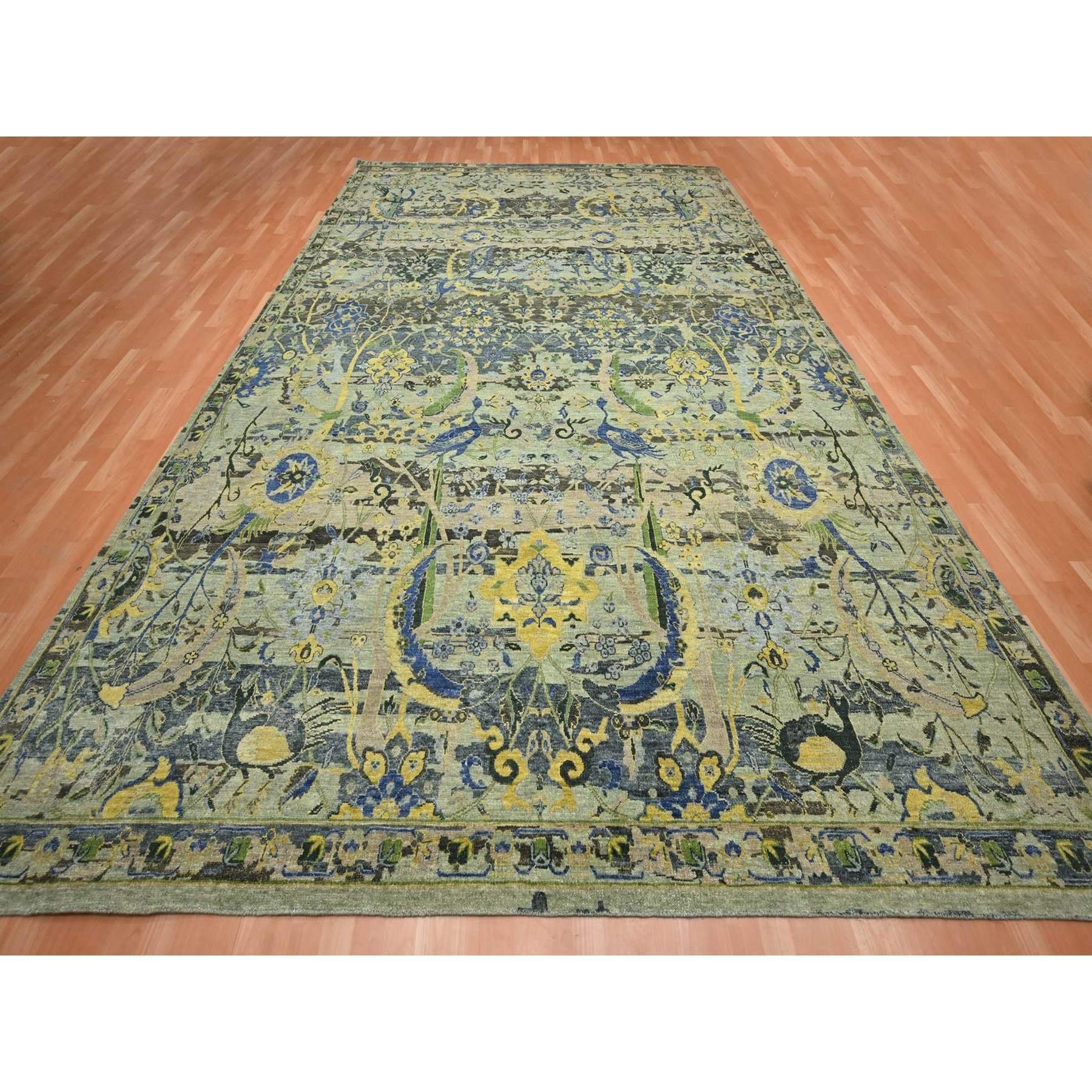 Sage Green, gebrochen und gelöscht Persisch inspiriert mit Vögel Design, Distinct Abrash, Shaved Low, Handgeknüpft, Reine Wolle, Orientteppich
Primäre MATERIALIEN: Wolle
Latex: Kein Flor 
Höhe: 0,25 Zoll
Stil: Transitional
Grundfarbe: Grün
Sekundäre