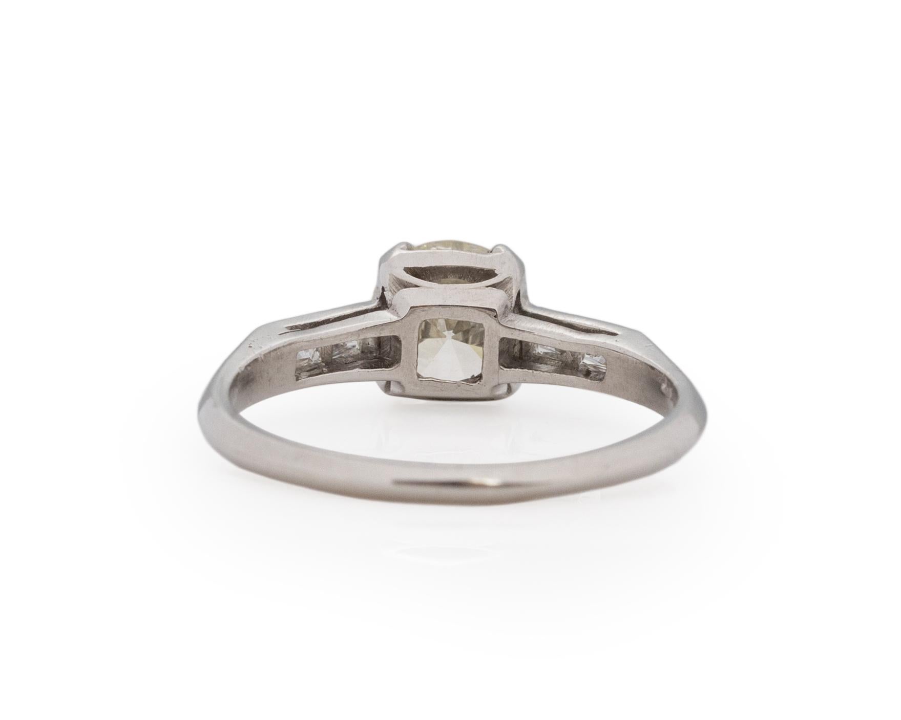 1.02 Carat Art Deco Diamond Platinum Engagement Ring In Good Condition For Sale In Atlanta, GA