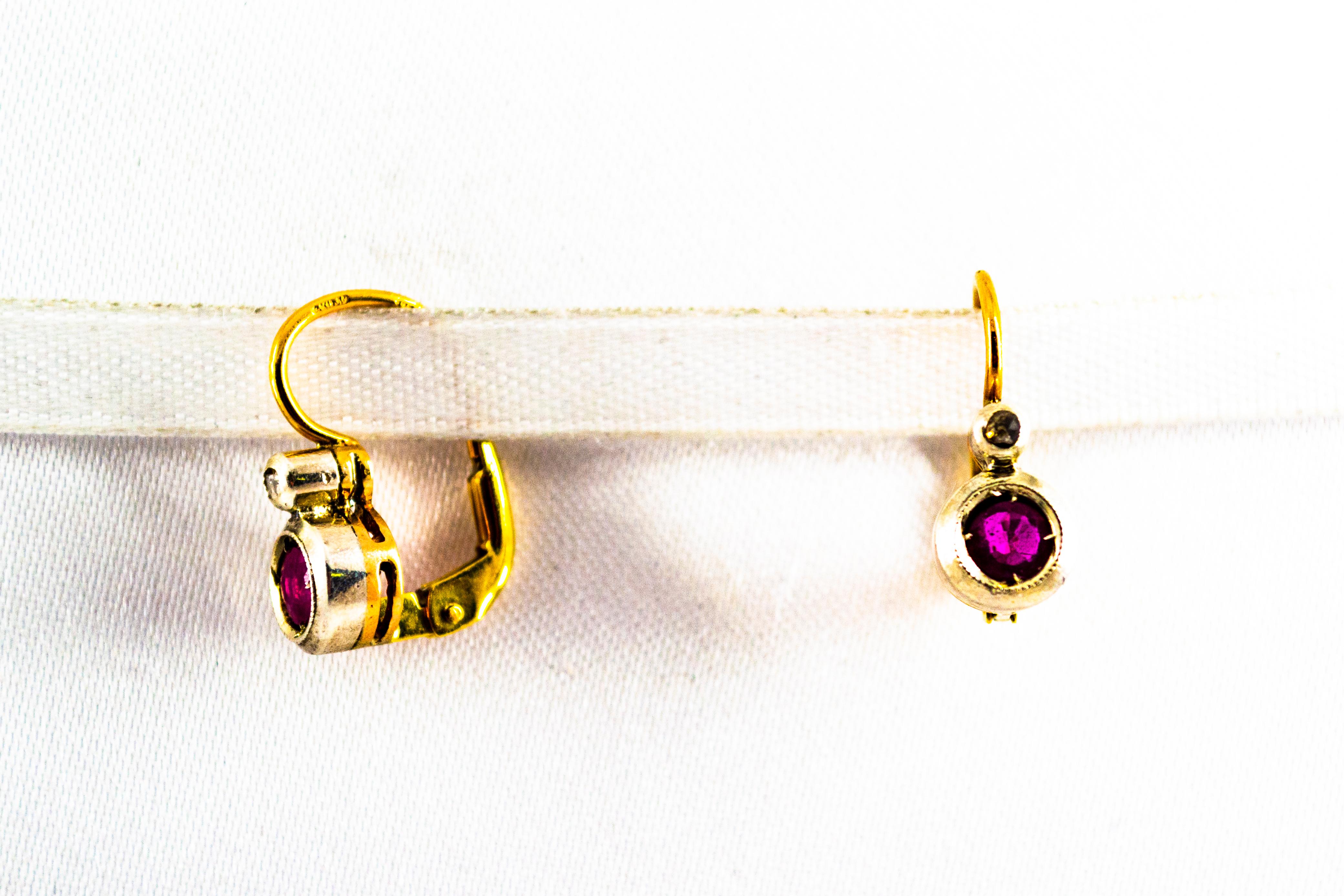 1.02 Carat Blue Sapphire White Diamond Yellow Gold Lever-Back Dangle Earrings For Sale 9