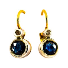 1.02 Carat Blue Sapphire White Diamond Yellow Gold Lever-Back Dangle Earrings
