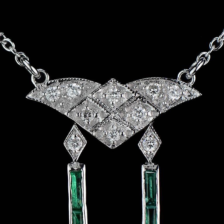 Round Cut 10.2 Carat Burmese Carved Blue Sapphire Emerald Diamond Pendant