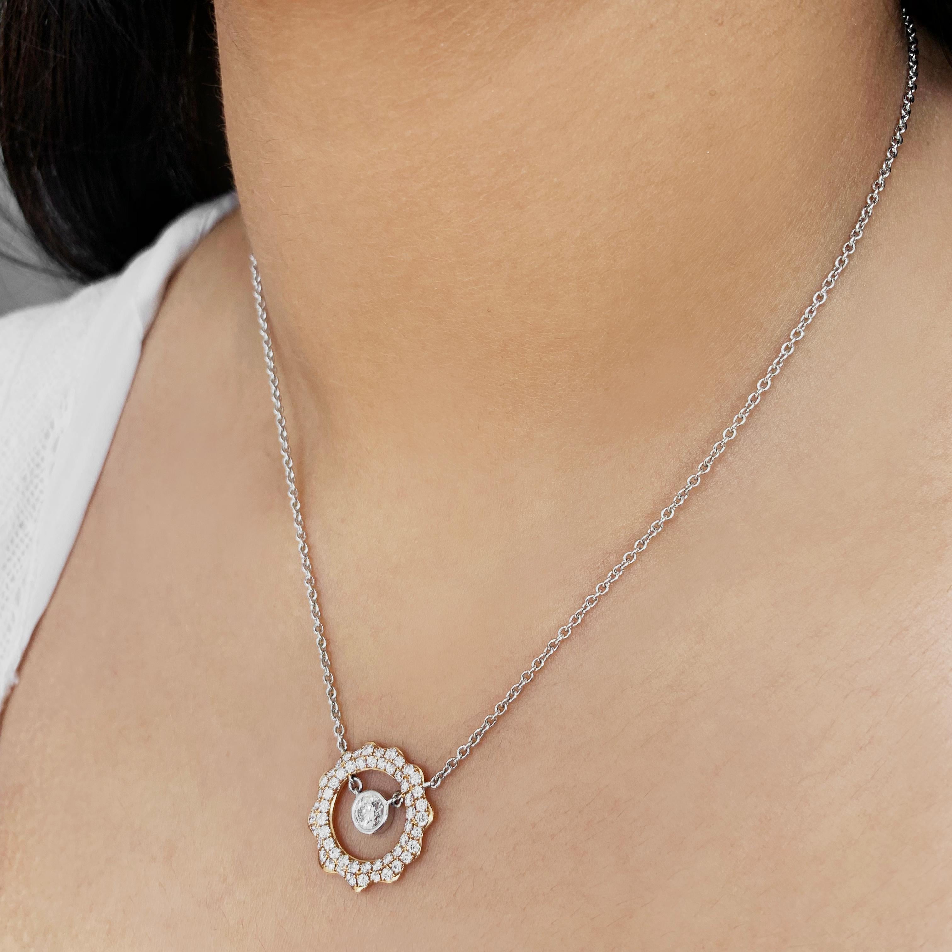 1.02 Carat Diamond 18 Karat Rose Gold Pendant Necklace In New Condition For Sale In Hong Kong, Kowloon
