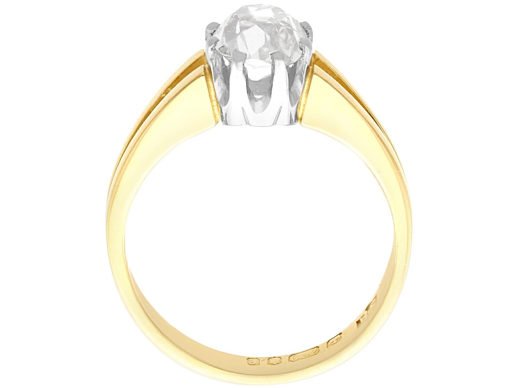 1.02 Carat Diamond and 18k Yellow Gold Unisex Solitaire Engagement Ring For Sale 1