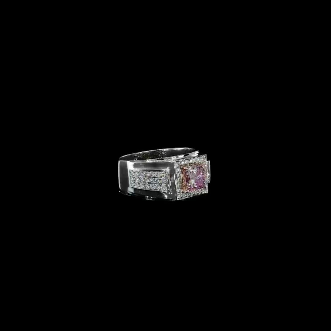 1.02 Carat Faint Pink Diamond Ring SI2 Clarity GIA Certified In New Condition For Sale In Kowloon, HK