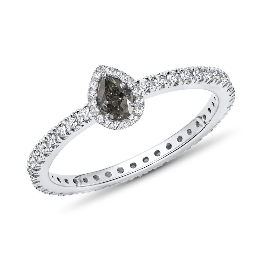 Bague en or blanc 18 carats avec diamant gris de 1,02 carat en forme de poire et diamant blanc.
Taille sur demande.