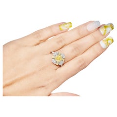 Bague et pendentif convertibles en diamant jaune intense fantaisie de 1.02 carat, certifié GIA