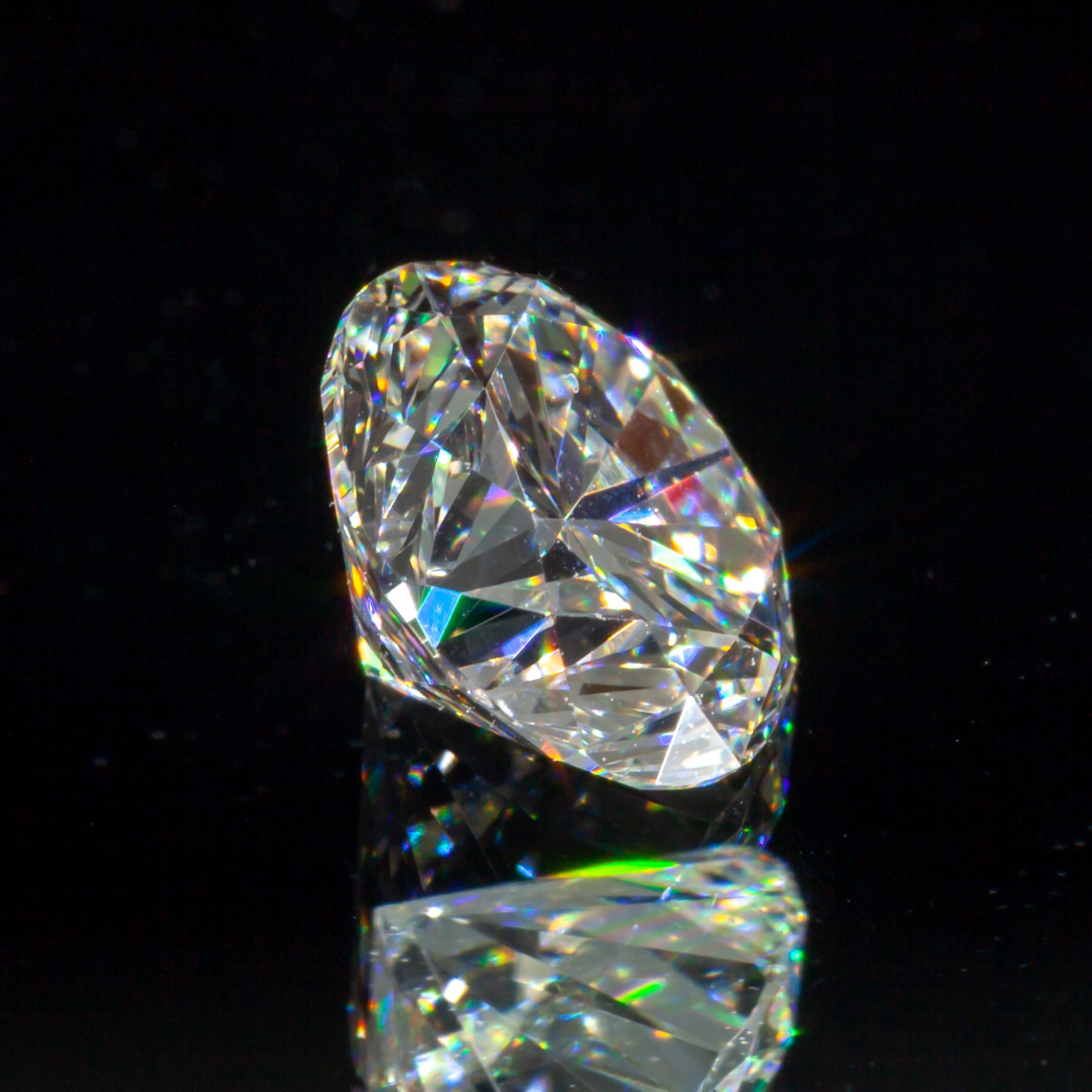 Diamond General Info
Diamond Cut: Round brilliant
Measurements:6.33  x  6.40  -  4.04 mm

Diamond Grading Results
Carat Weight:1.02
Color Grade: H
Clarity Grade: VS1

Additional Grading Information 
Polish:  Good
Symmetry: Good
Fluorescence:
