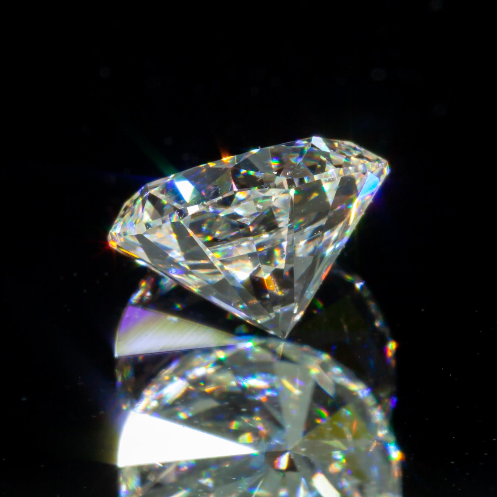 1.02 Carat Loose H / VS1 Round Brilliant Cut Diamond GIA Certified In Excellent Condition For Sale In Sherman Oaks, CA