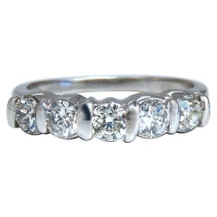 1.02 Carat Natural Round Diamonds Channel Band Platinum Ring* (Bague en platine avec des diamants ronds de 1.02 carat)