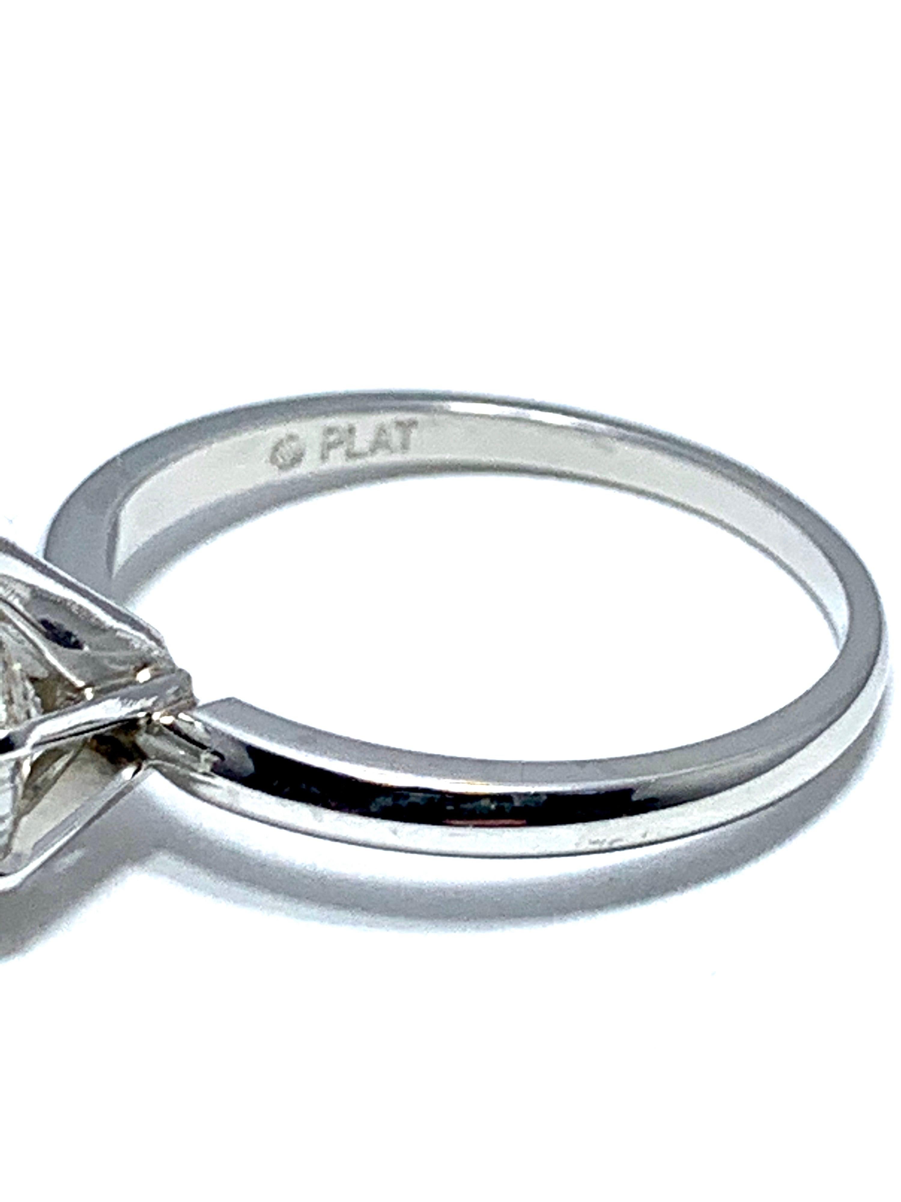 Modern 1.02 Carat Pear Brilliant Cut Diamond and Platinum Engagement Ring For Sale