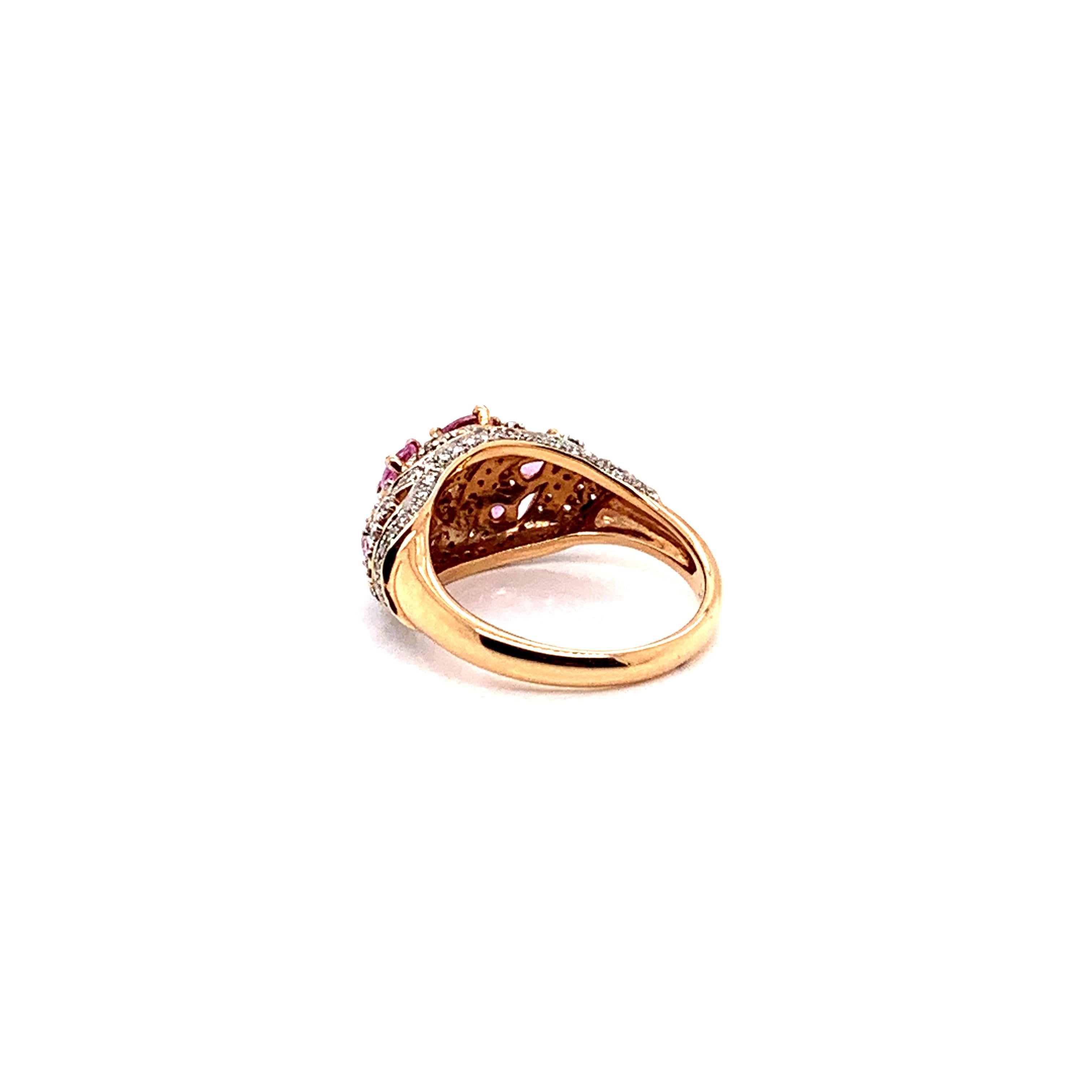 1.02 Carat Pink Sapphire Ring in 18 Karat Rose Gold with Diamonds For Sale 1