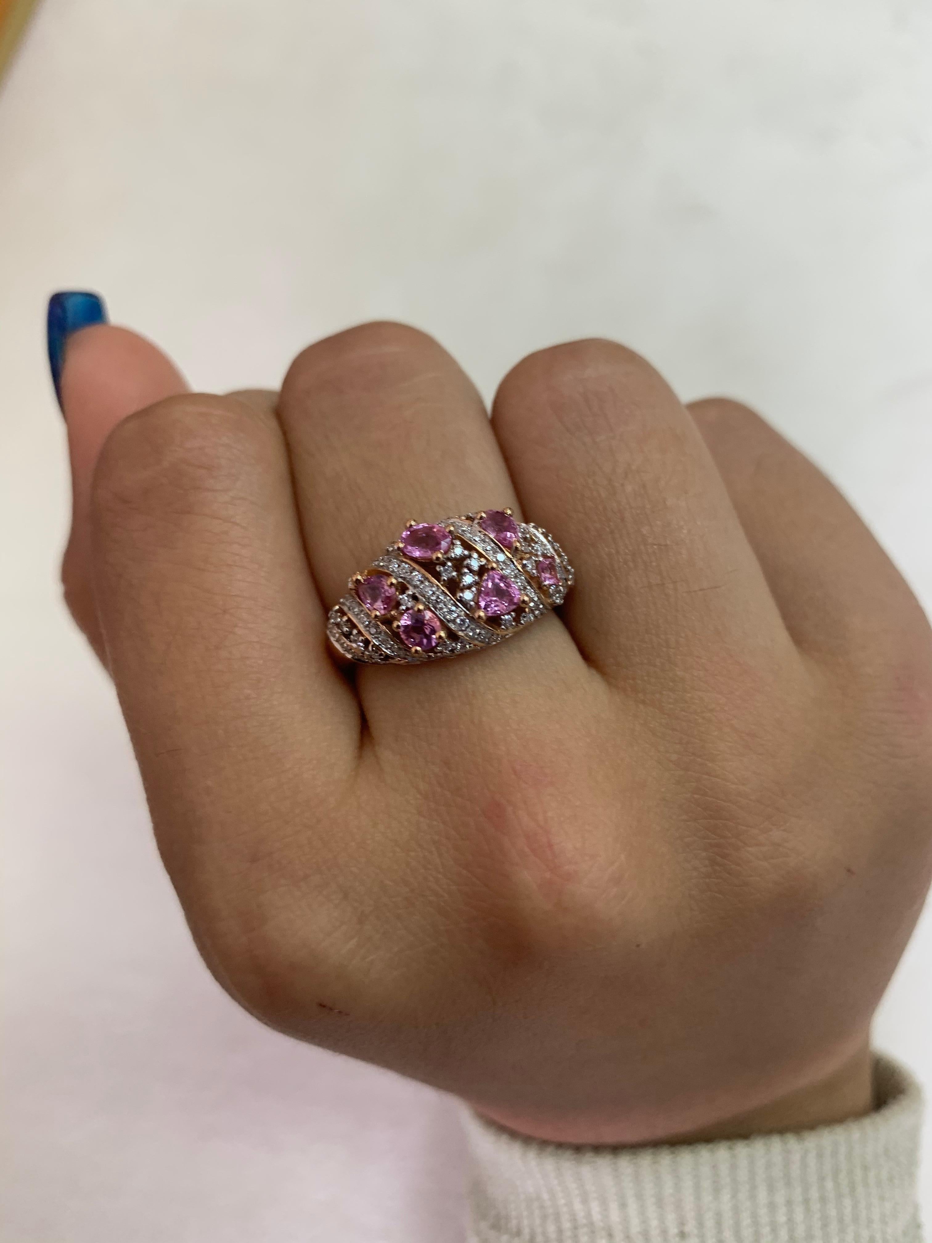 1.02 Carat Pink Sapphire Ring in 18 Karat Rose Gold with Diamonds For Sale 2