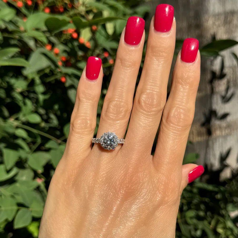 Modernist 1.02 Carat Round Brilliant Cut D-VVS2 GIA Diamond Gold Solitaire Cocktail Ring For Sale