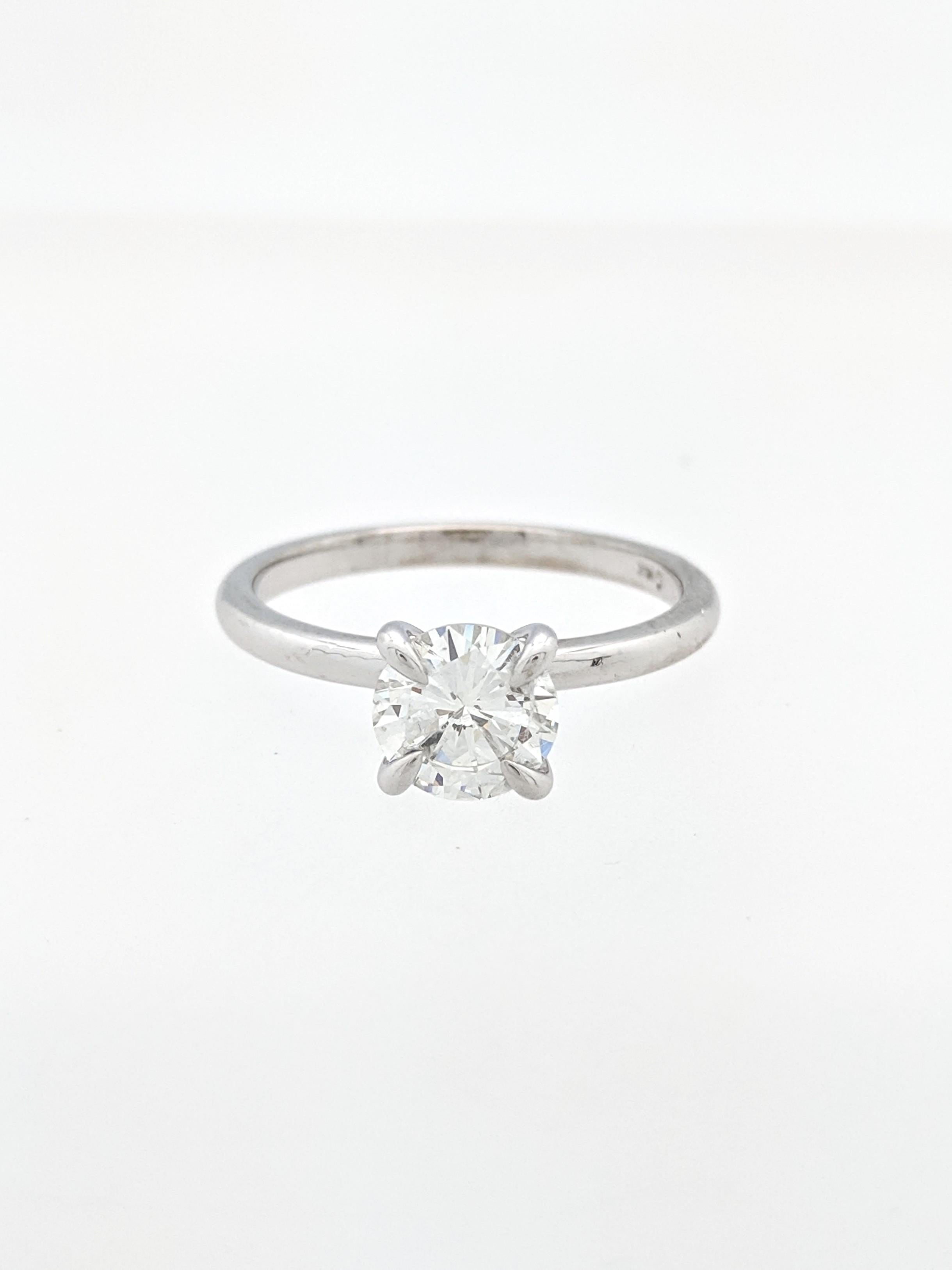 1.02 Carat Round Brilliant Cut Natural Diamond Ring GIA Certified SI1/J In New Condition For Sale In Gainesville, FL