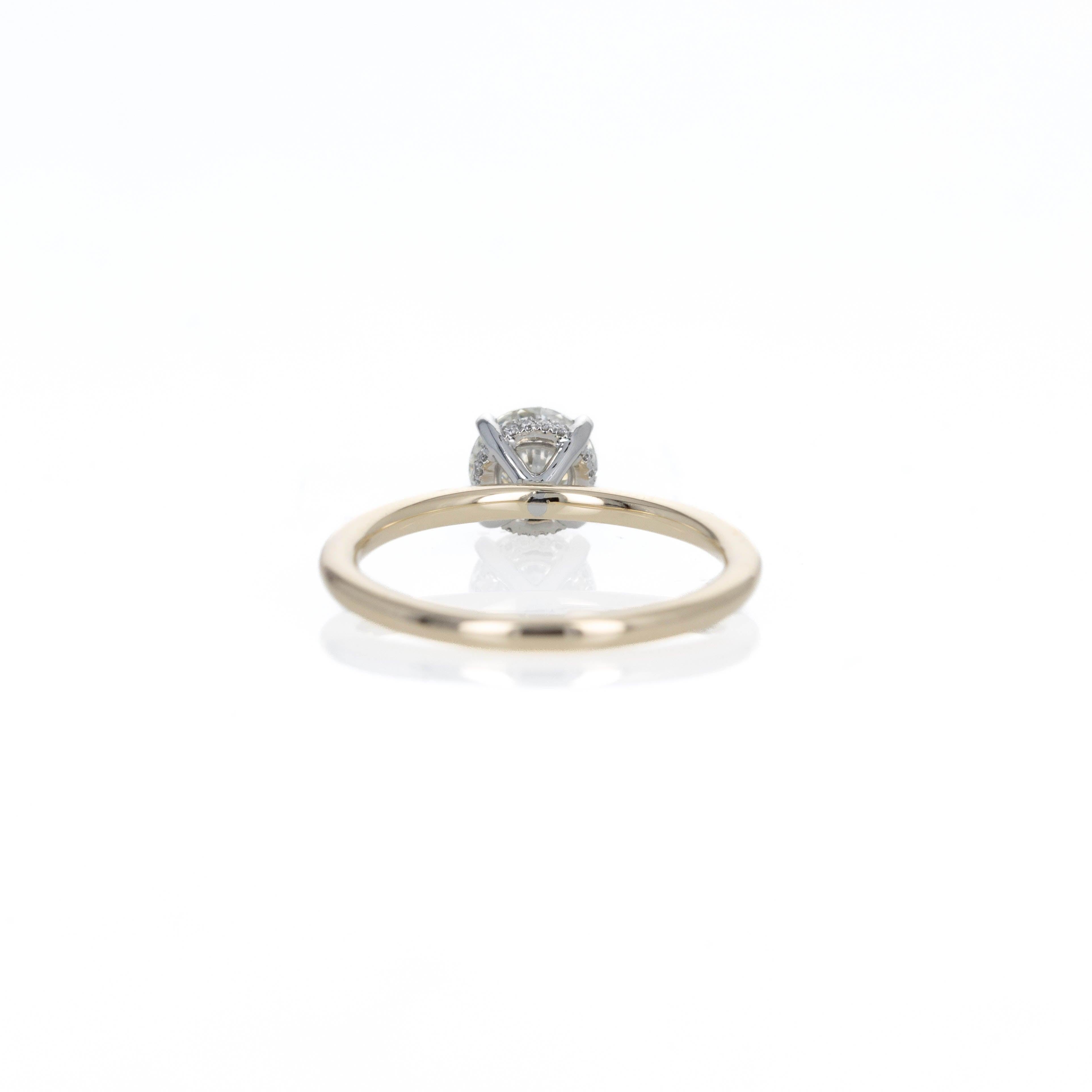 Anillo de compromiso halo oculto con diamante brillante redondo de 1,02 quilates Corte redondo en venta