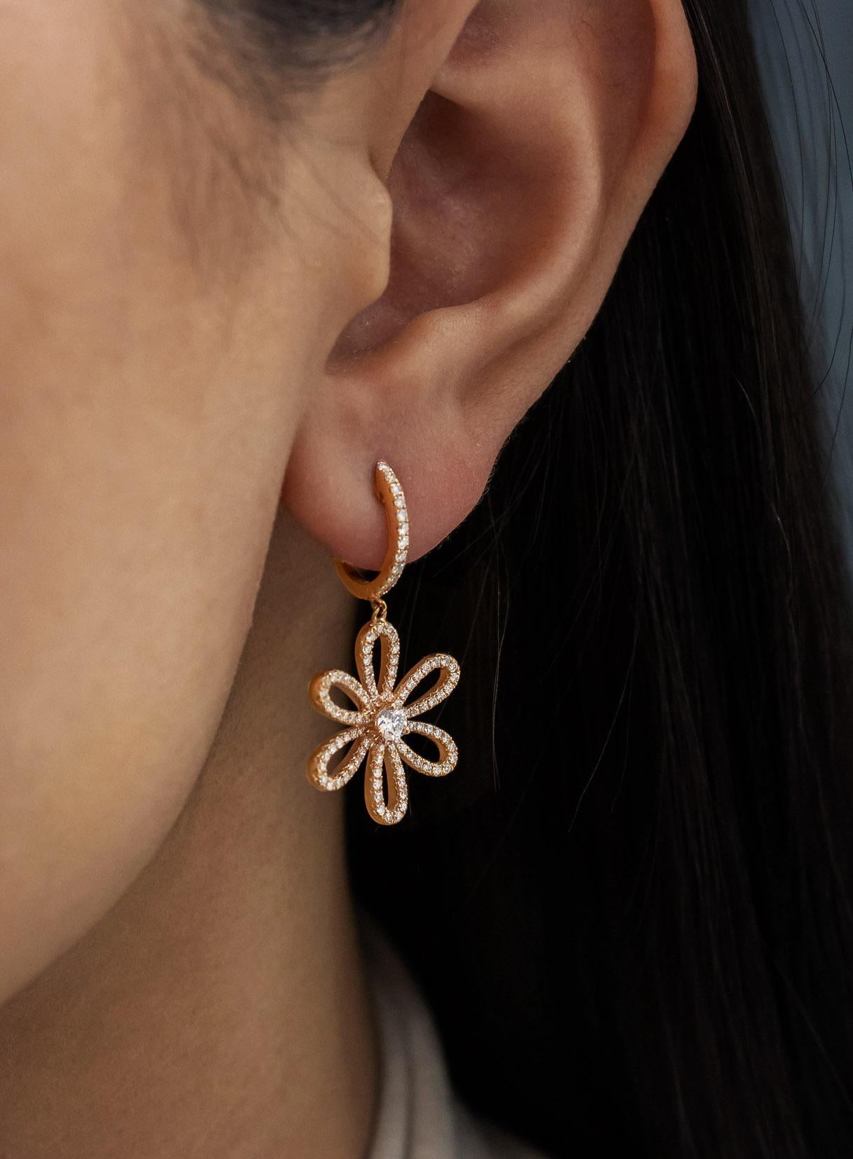 Round Cut 1.02 Carat Round Diamond Dangle Flower Earrings in 18K Rose Gold For Sale